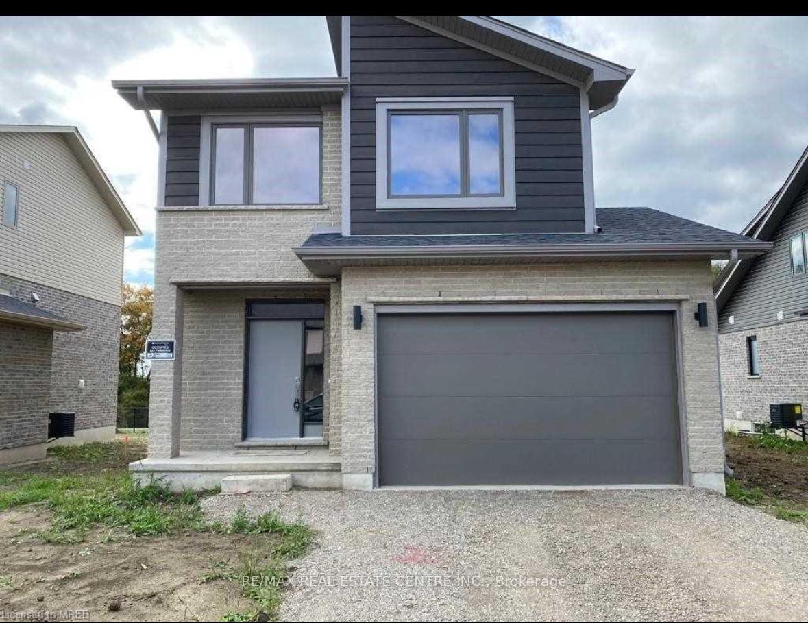 Front of Unit Upper, 734 Chelton Road