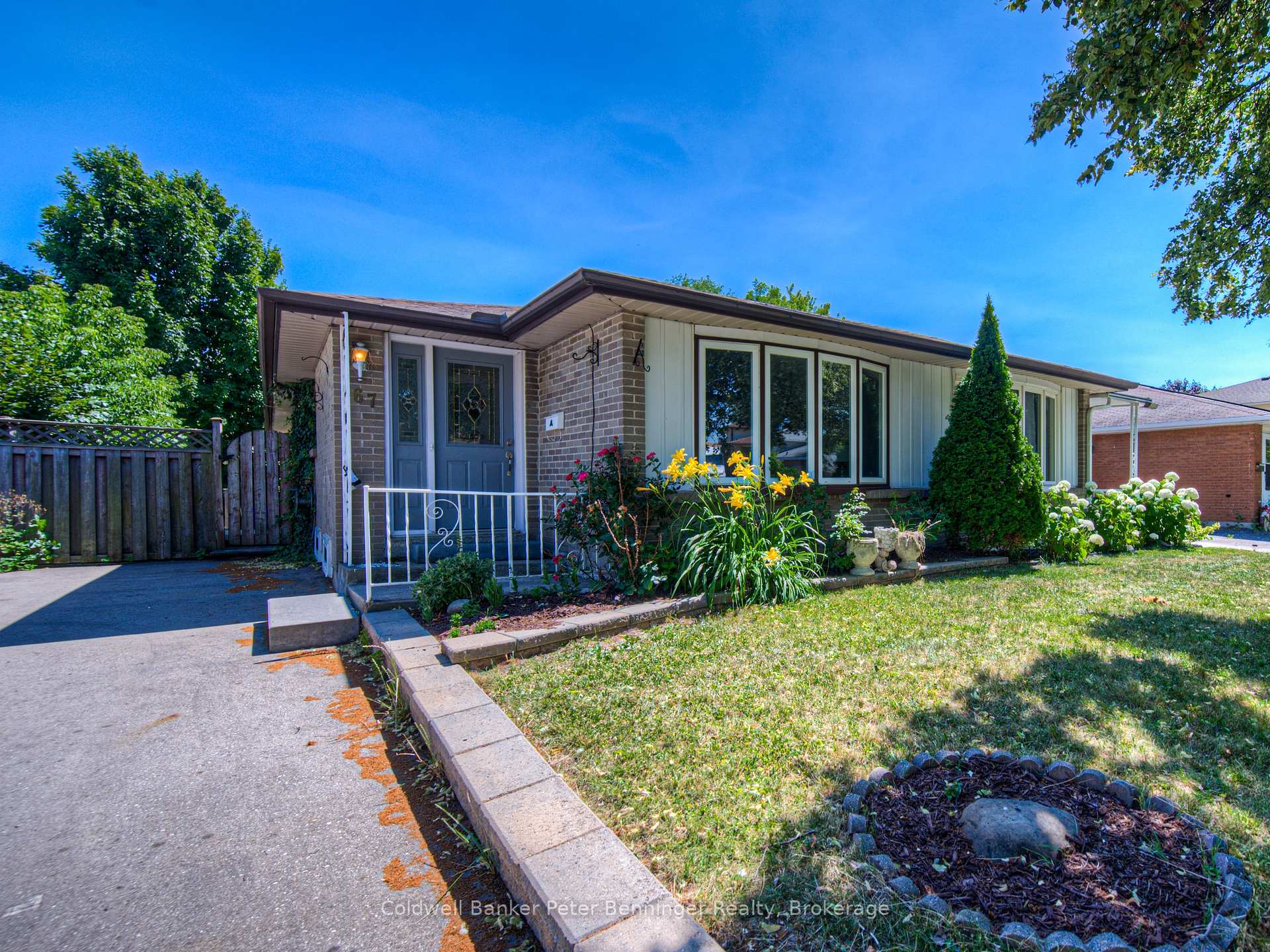 Photo 1 of 67 Dalegrove Drive, Kitchener — HOMEH