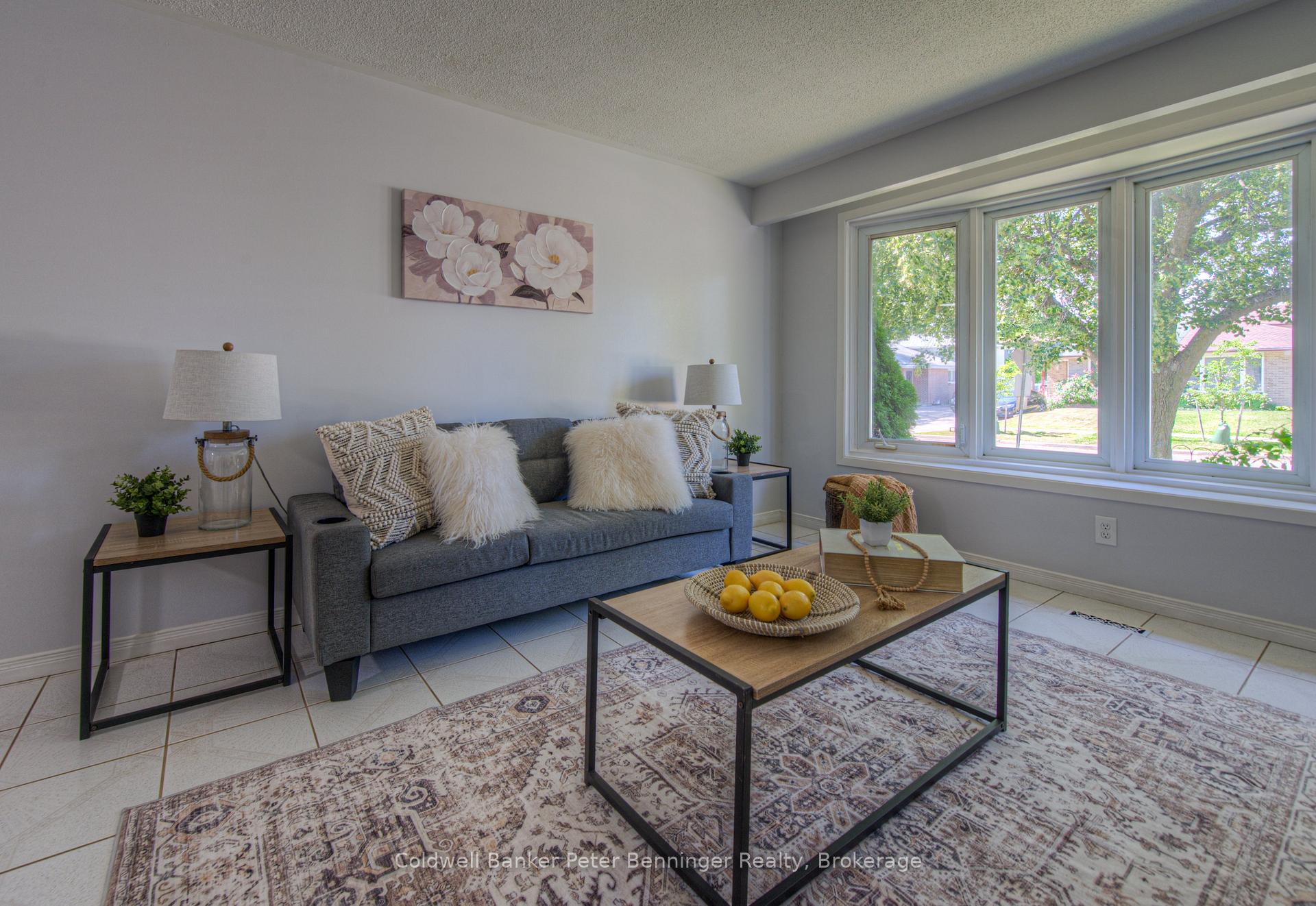 Photo 6 of 67 Dalegrove Drive, Kitchener — HOMEH