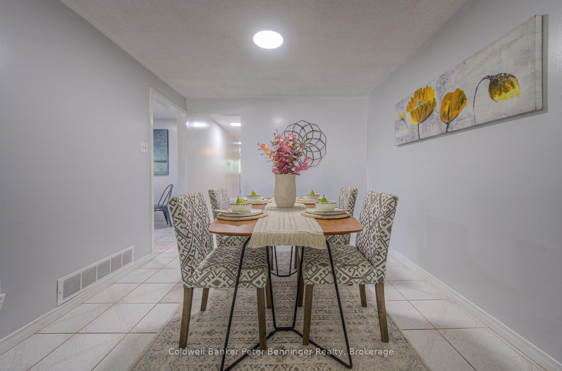 Photo 9 of 67 Dalegrove Drive, Kitchener — HOMEH