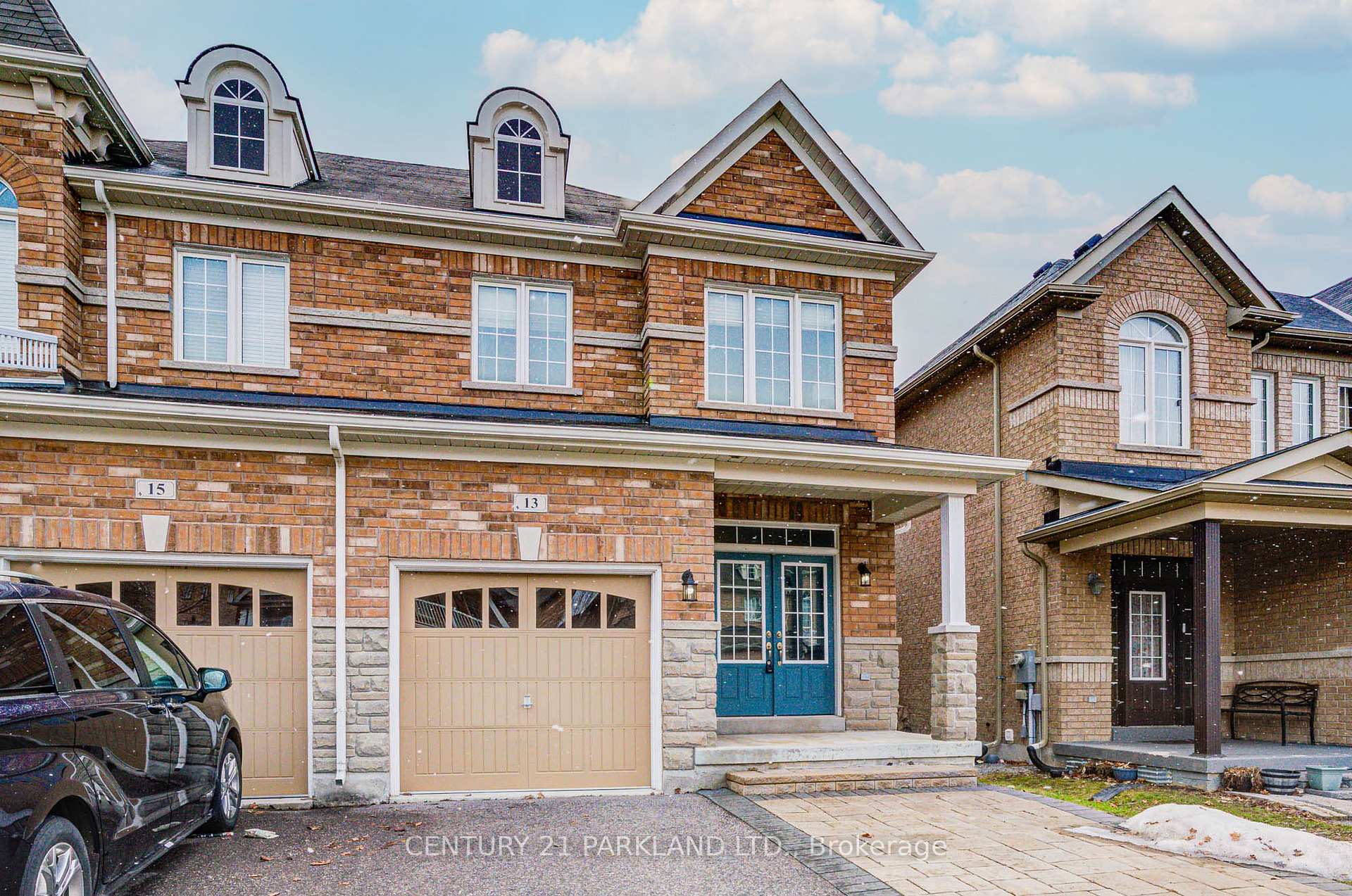 Photo 2 of 13 Turnhouse Crescent, Markham, Box Grove — HOMEH