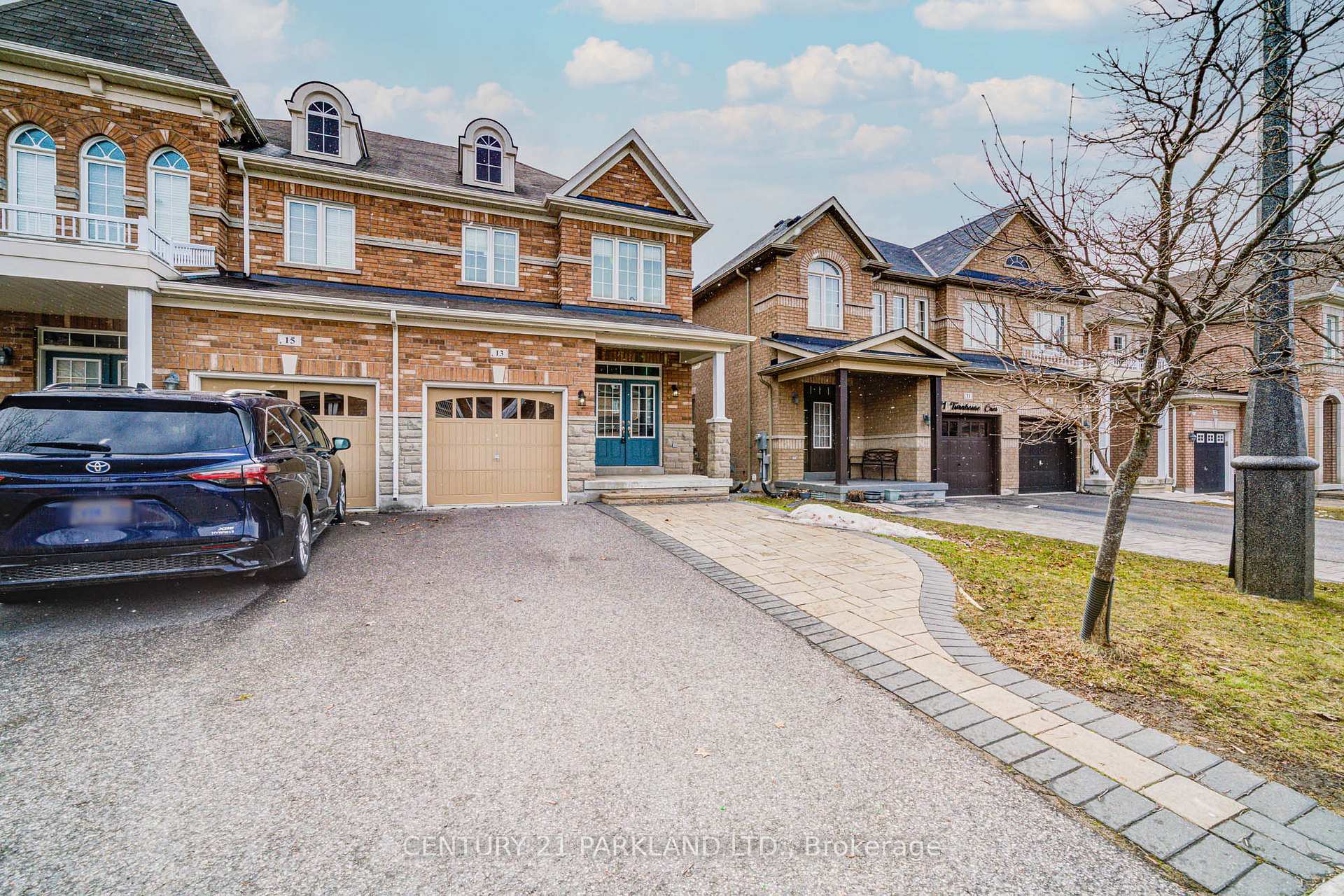 Photo 4 of 13 Turnhouse Crescent, Markham, Box Grove — HOMEH