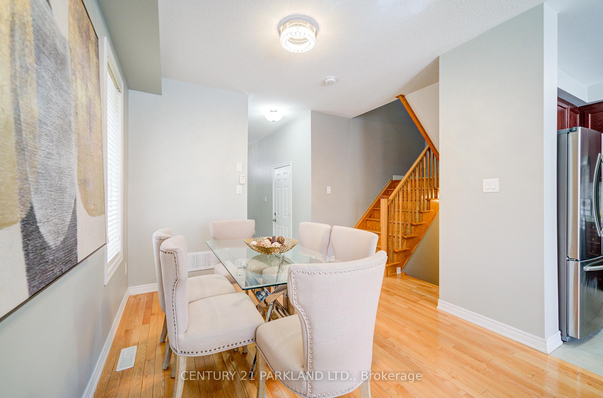 Photo 8 of 13 Turnhouse Crescent, Markham, Box Grove — HOMEH