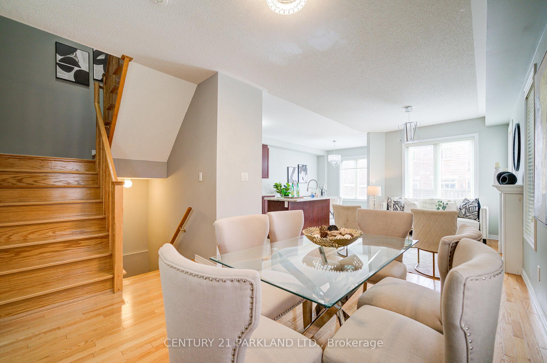 Photo 9 of 13 Turnhouse Crescent, Markham, Box Grove — HOMEH