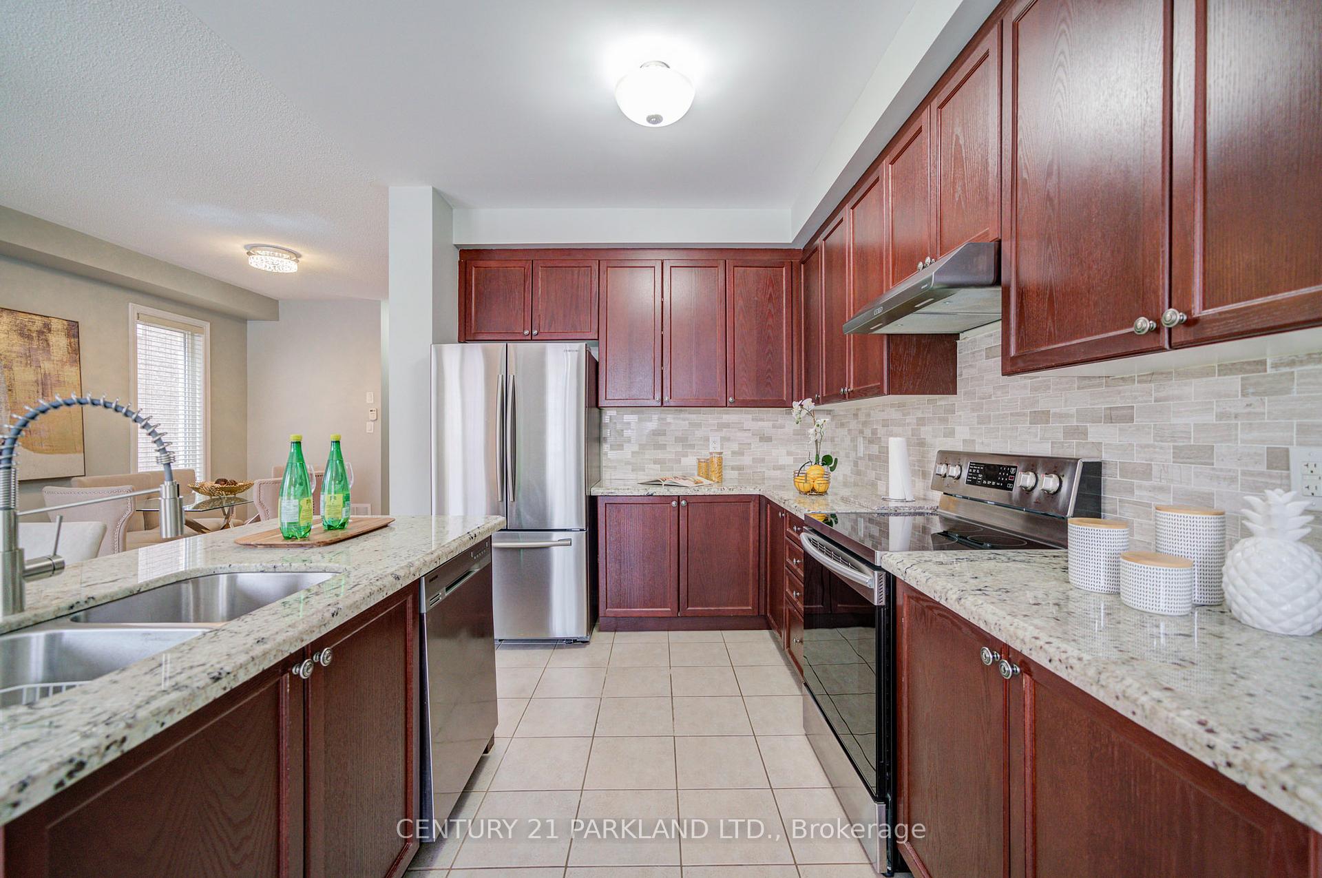 Photo 12 of 13 Turnhouse Crescent, Markham, Box Grove — HOMEH