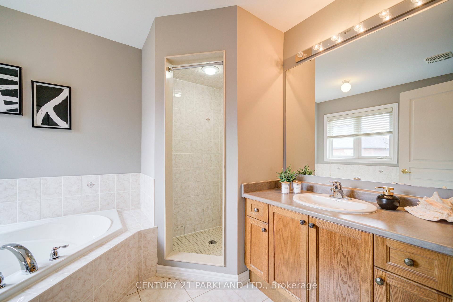 Photo 31 of 13 Turnhouse Crescent, Markham, Box Grove — HOMEH