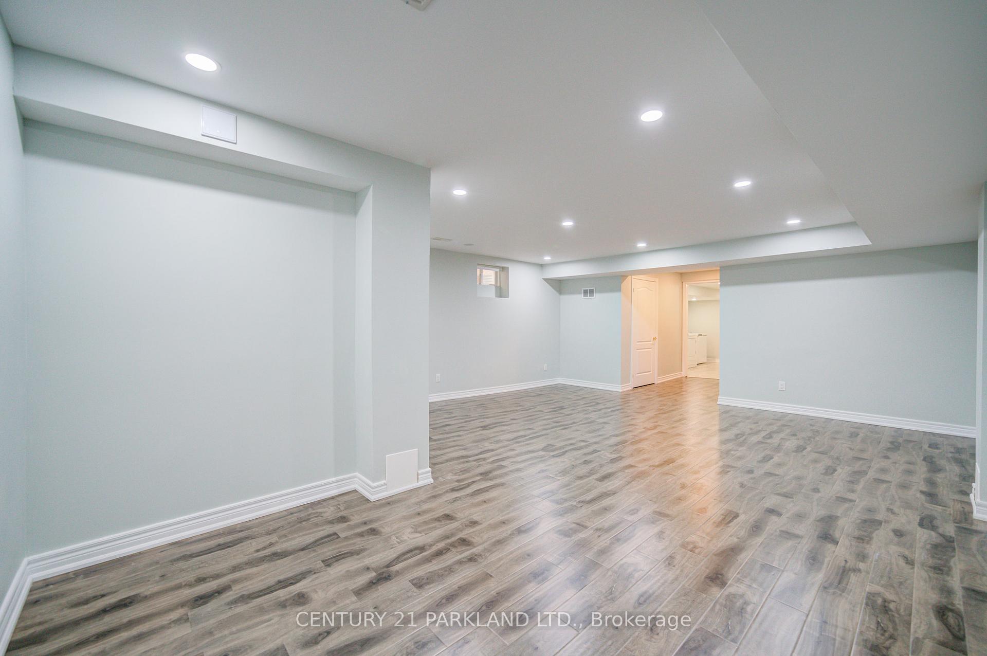 Photo 42 of 13 Turnhouse Crescent, Markham, Box Grove — HOMEH