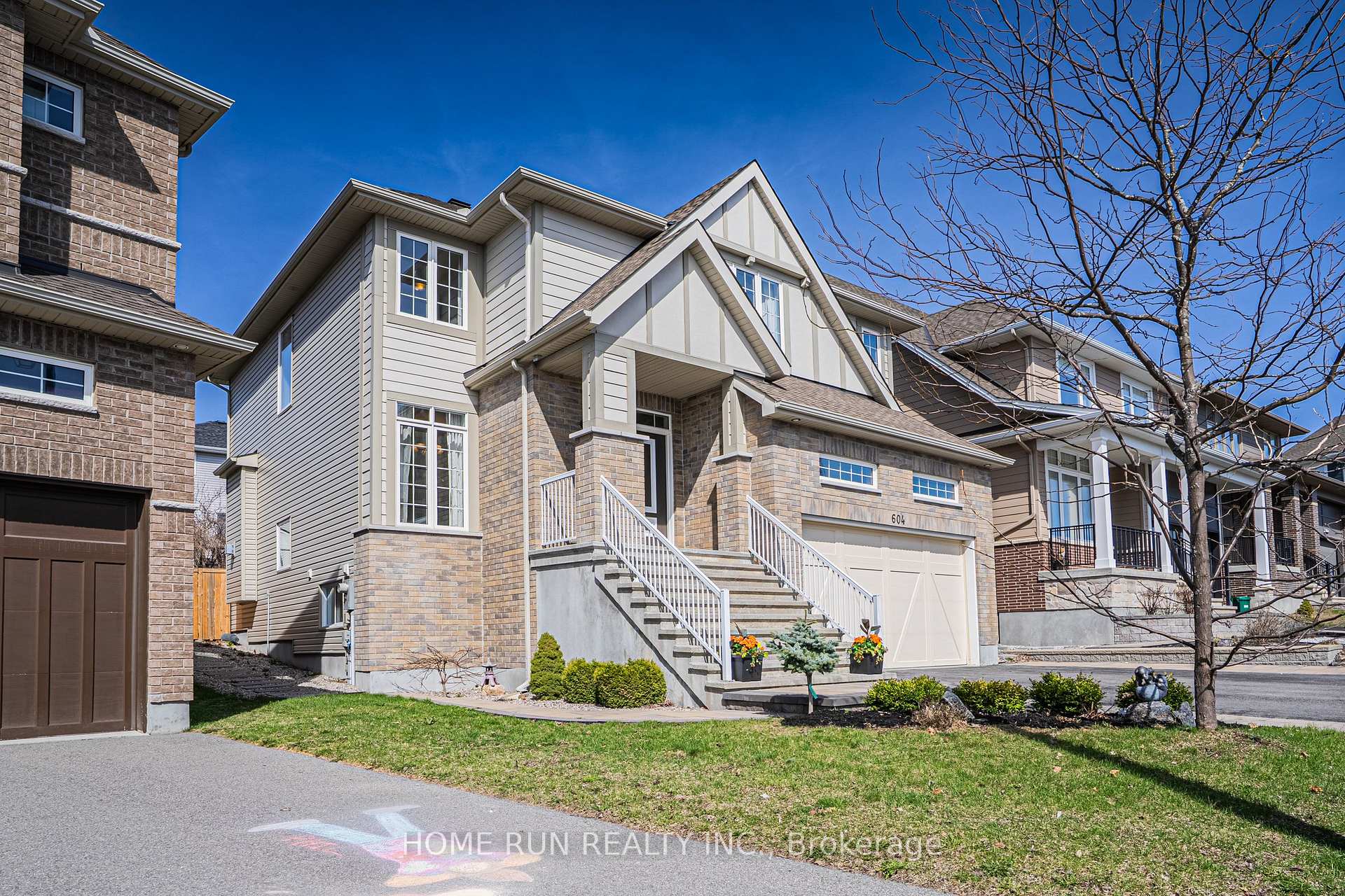 Photo 2 of 604 Gabriola Way, Ottawa, Kanata - Kanata Lakes/Heritage Hills — HOMEH