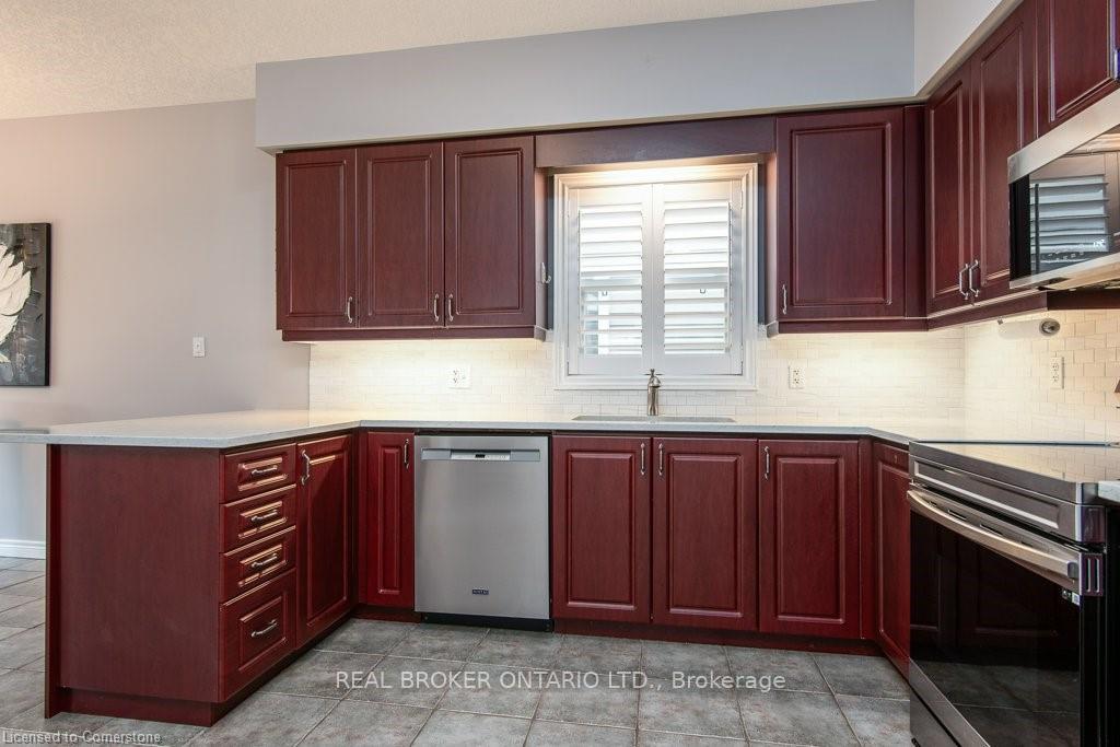 Photo 11 of 27 Verona Street, Kitchener — HOMEH