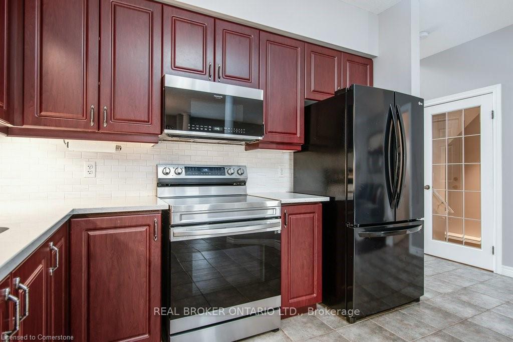 Photo 12 of 27 Verona Street, Kitchener — HOMEH