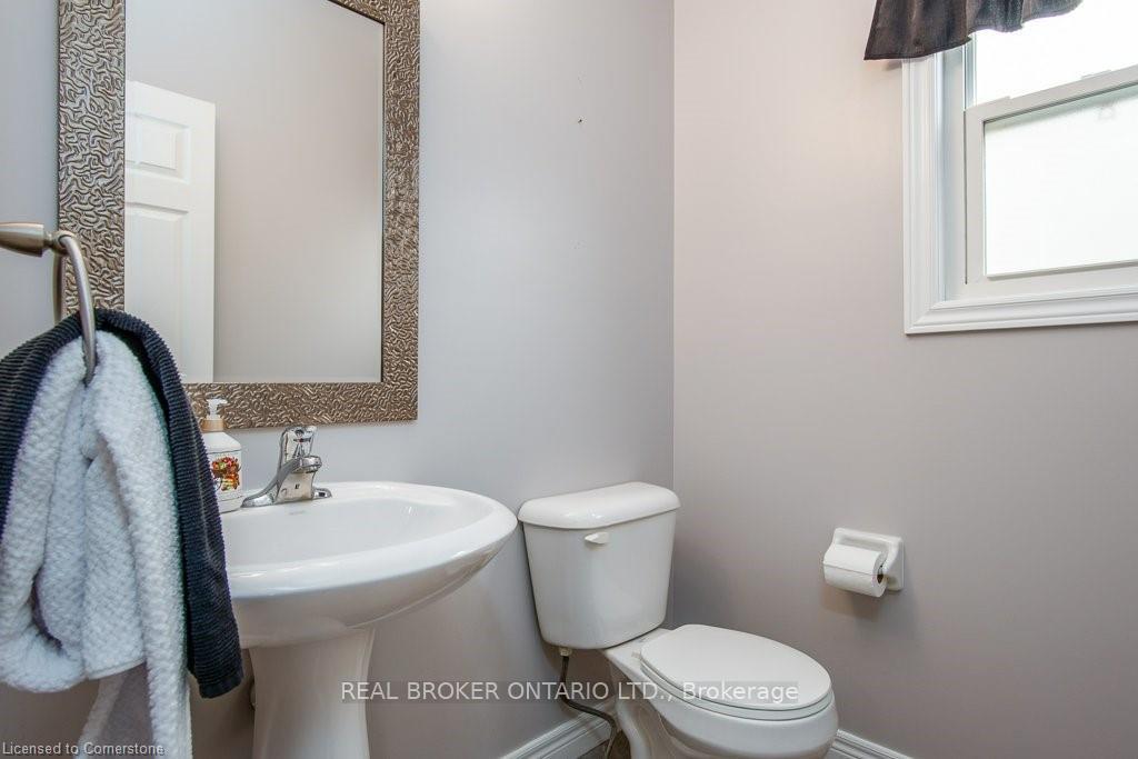 Photo 14 of 27 Verona Street, Kitchener — HOMEH