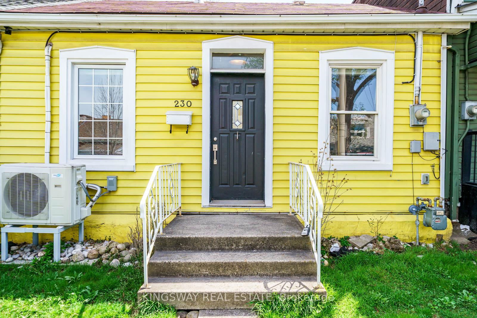 Photo 1 of 230 Emerald Street N, Hamilton, Landsdale — HOMEH