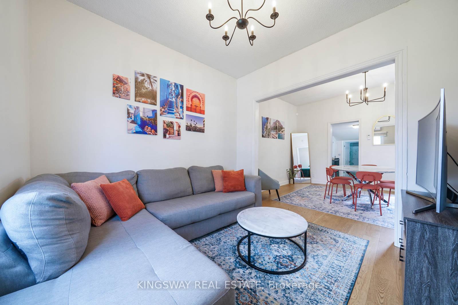 Photo 3 of 230 Emerald Street N, Hamilton, Landsdale — HOMEH