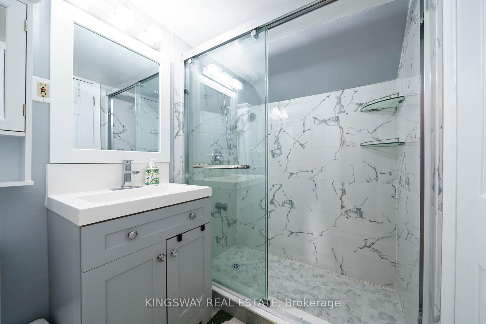 Photo 13 of 230 Emerald Street N, Hamilton, Landsdale — HOMEH