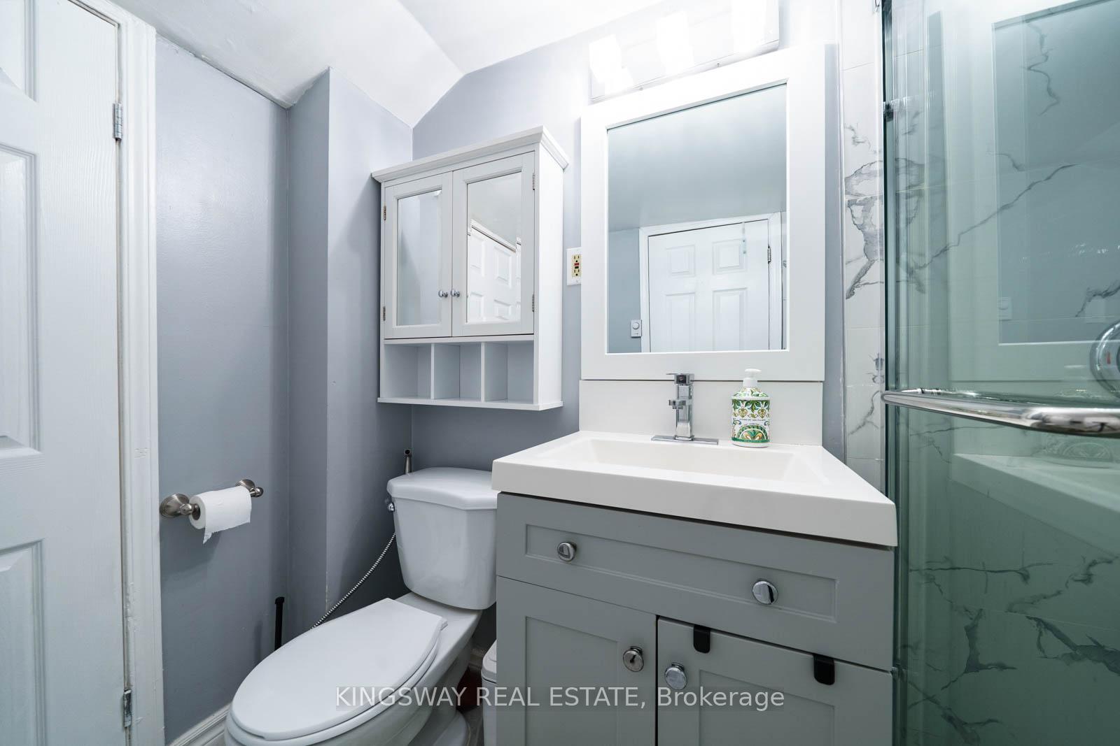 Photo 14 of 230 Emerald Street N, Hamilton, Landsdale — HOMEH