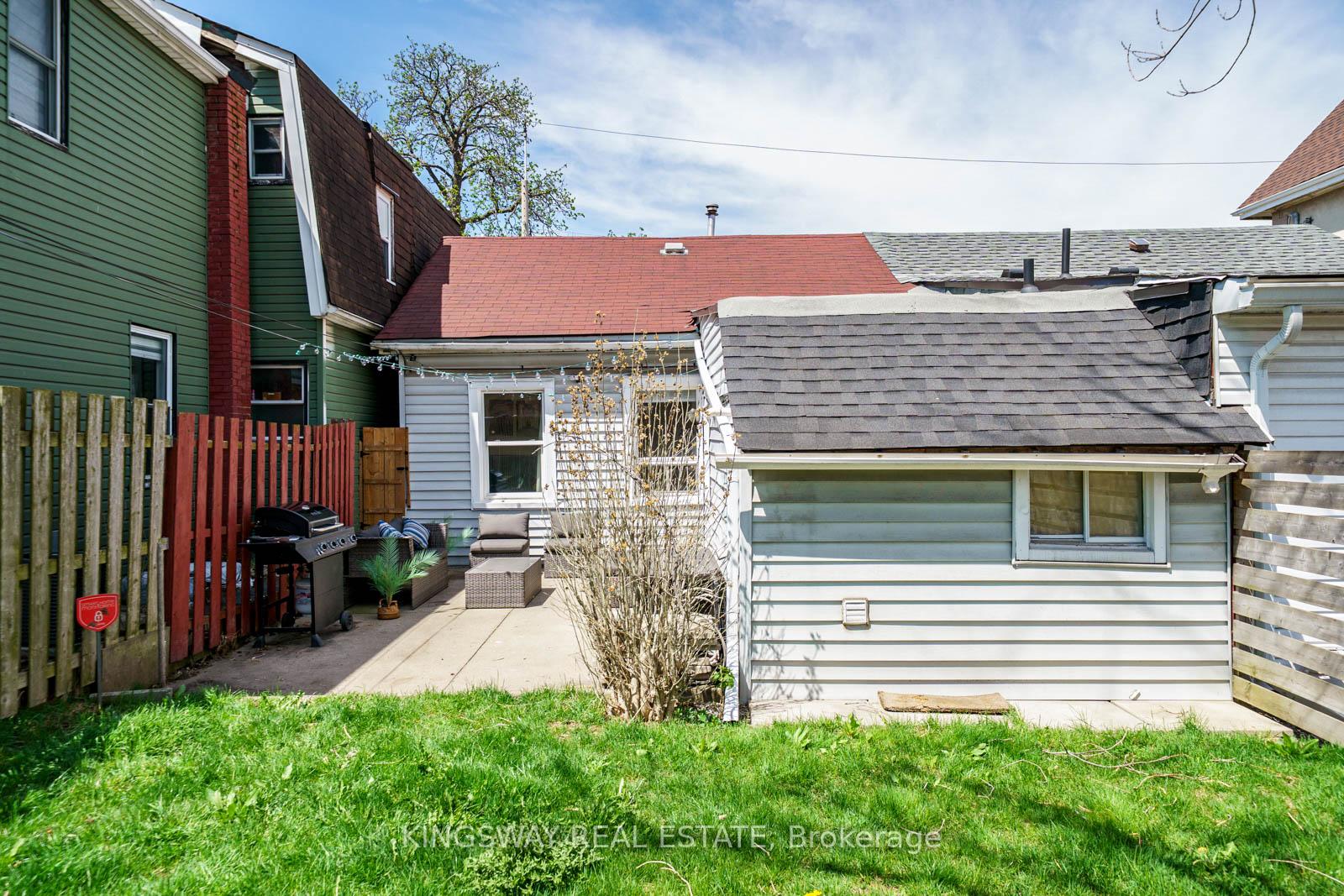 Photo 26 of 230 Emerald Street N, Hamilton, Landsdale — HOMEH