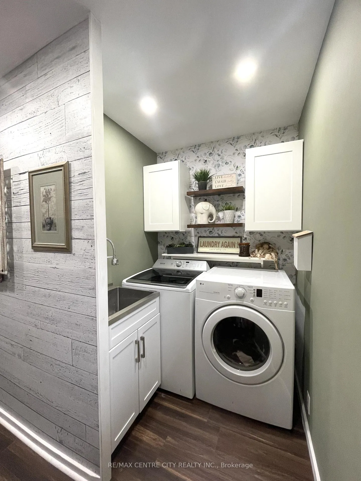 Photo 8 of 91 Clarence Street, Strathroy-Caradoc, SE — HOMEH