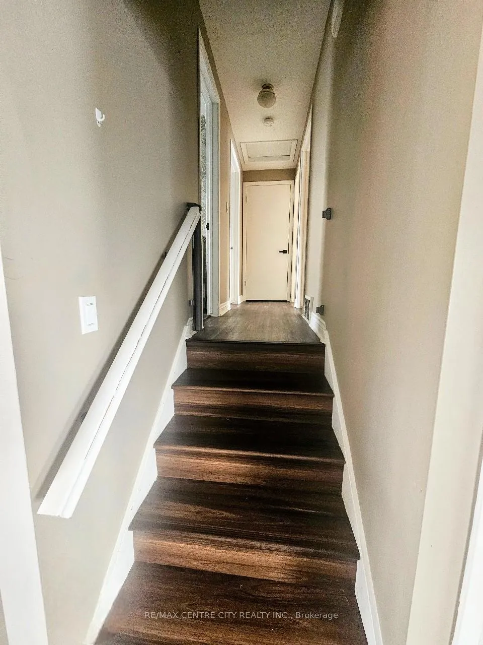 Photo 9 of 91 Clarence Street, Strathroy-Caradoc, SE — HOMEH