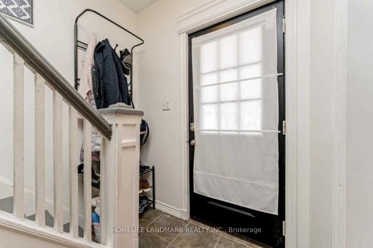 Photo 5 of 107 Royal Avenue, Hamilton, Ainslie Wood — HOMEH