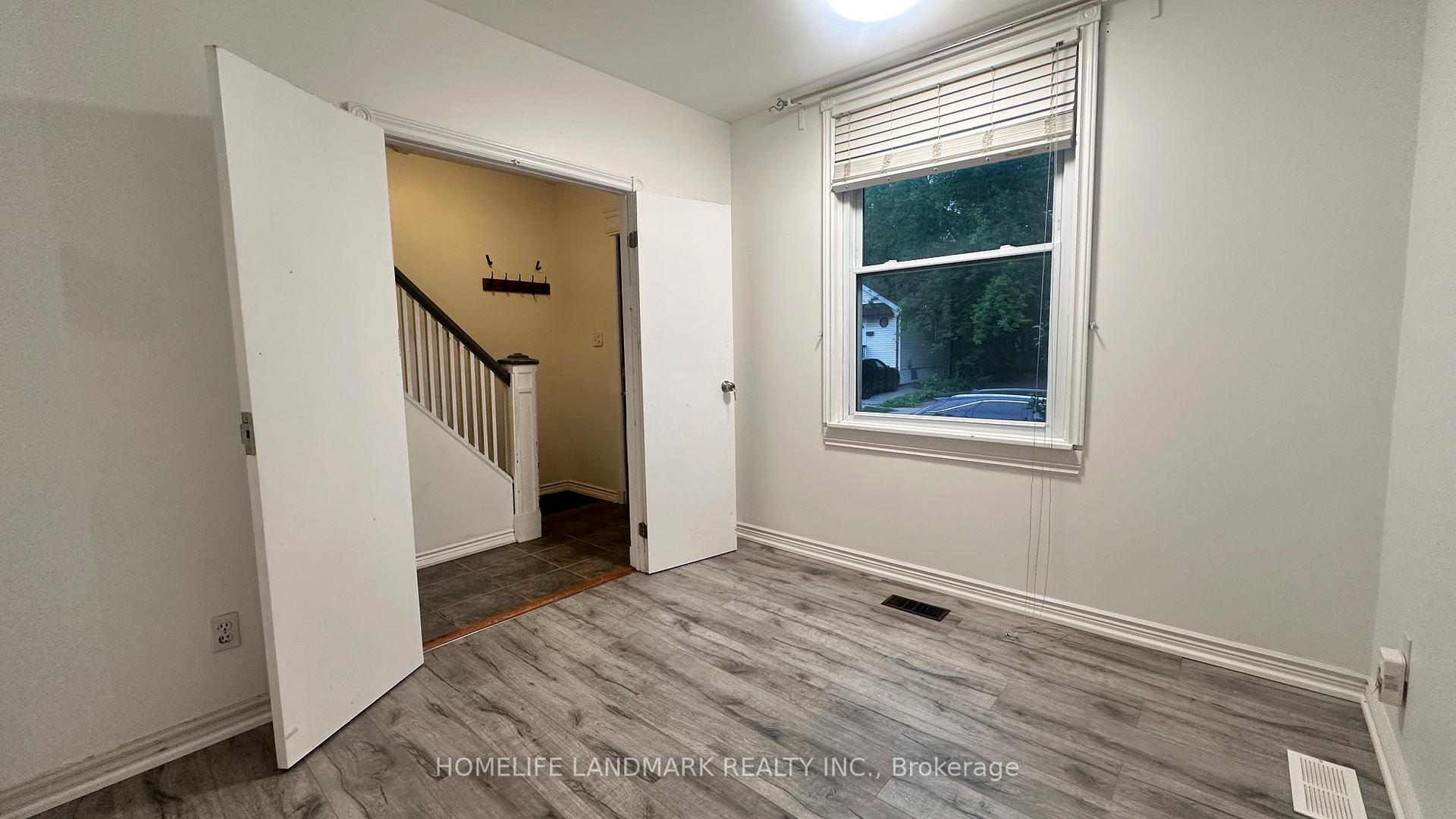 Photo 32 of 107 Royal Avenue, Hamilton, Ainslie Wood — HOMEH