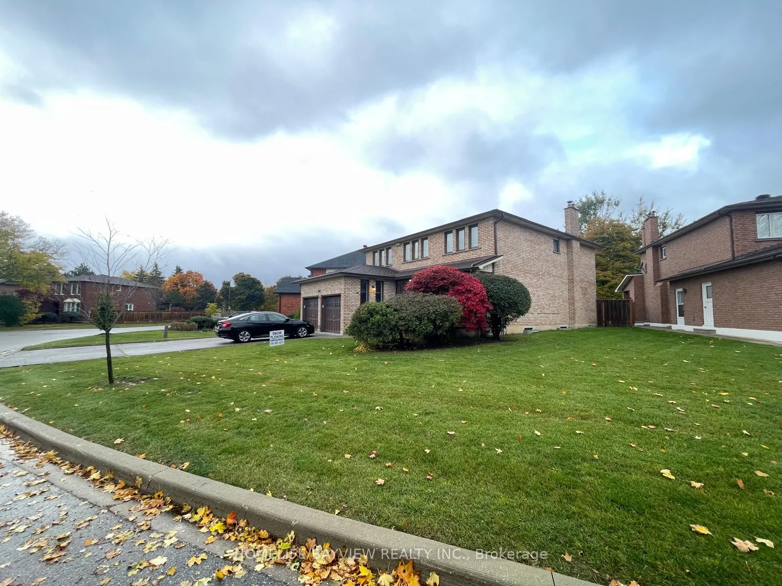 Photo 3 of 117 Summerdale Drive, Markham, Thornlea — HOMEH