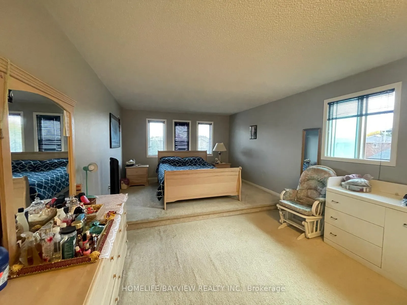 Photo 19 of 117 Summerdale Drive, Markham, Thornlea — HOMEH