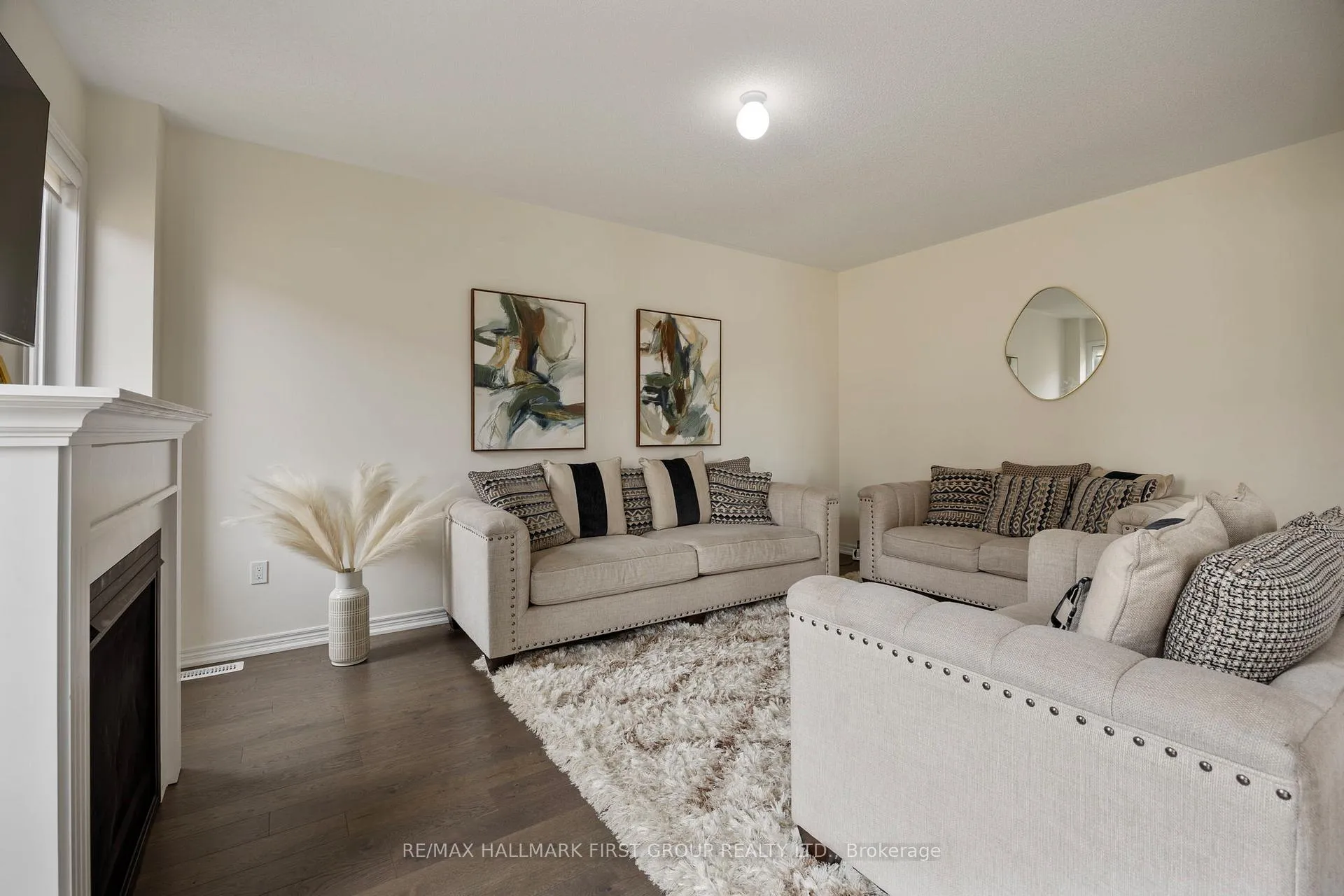 Photo 15 of 821 Steinberg Court, Peterborough, Monaghan Ward 2 — HOMEH