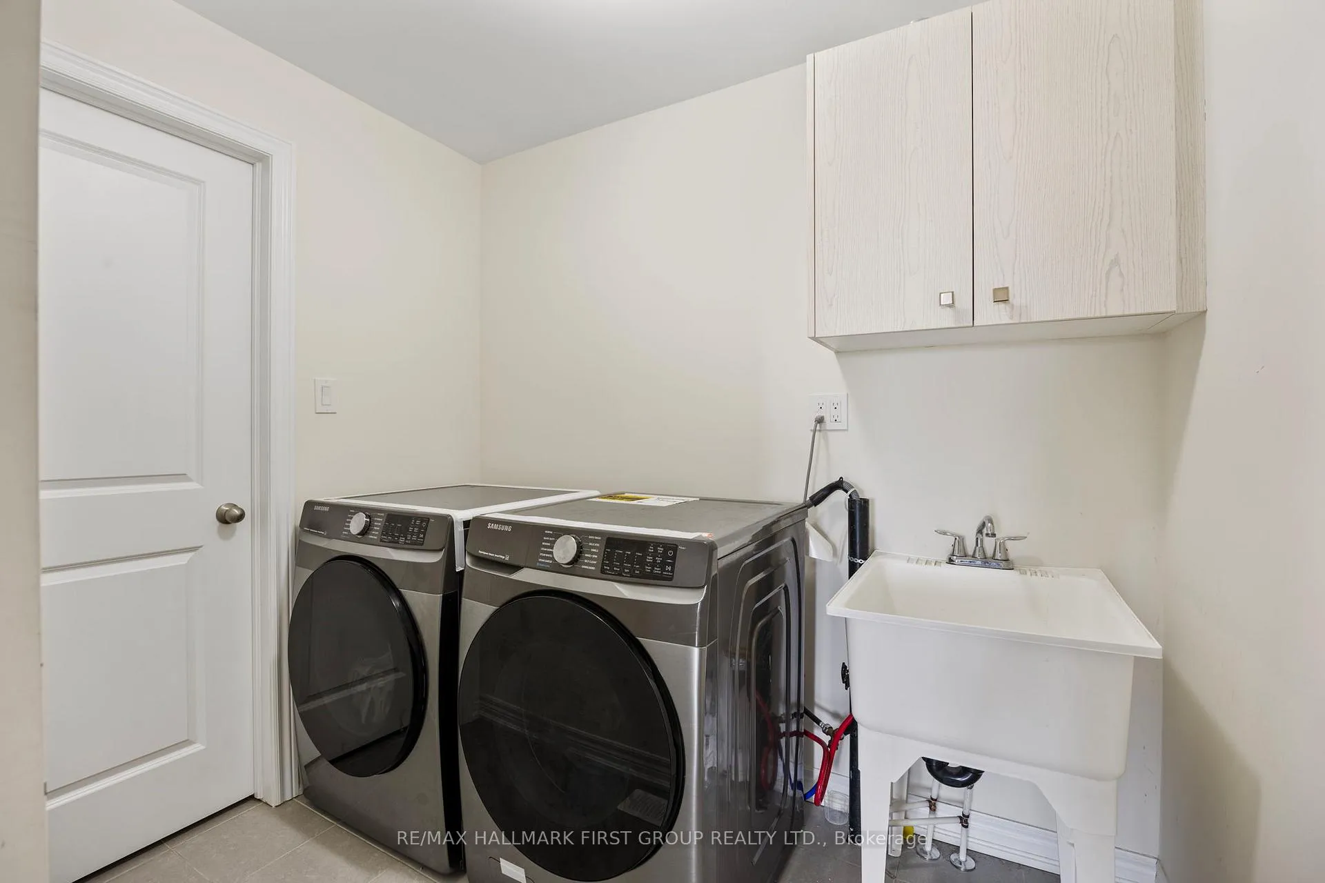 Photo 25 of 821 Steinberg Court, Peterborough, Monaghan Ward 2 — HOMEH