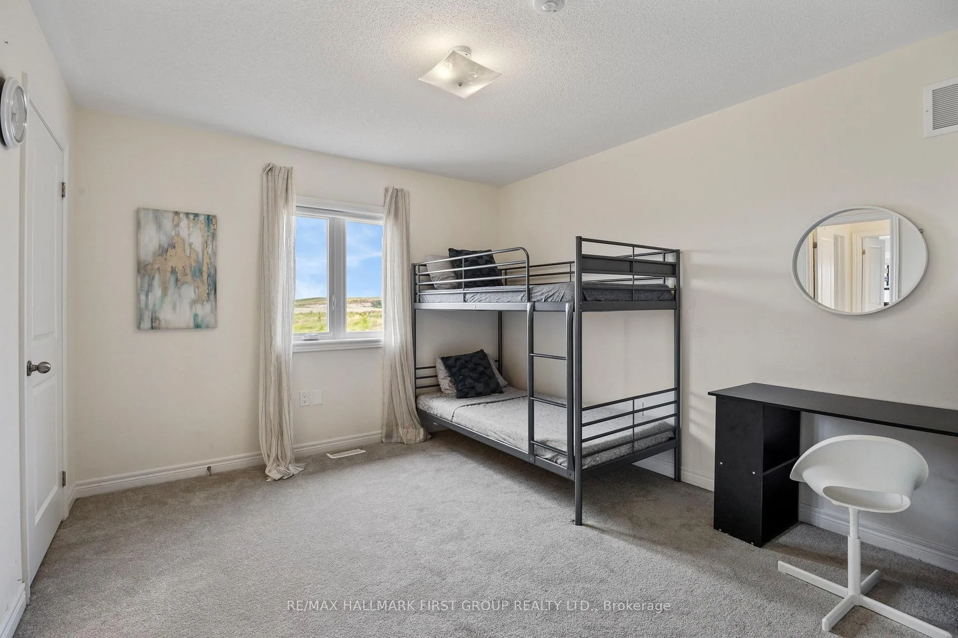 Photo 42 of 821 Steinberg Court, Peterborough, Monaghan Ward 2 — HOMEH