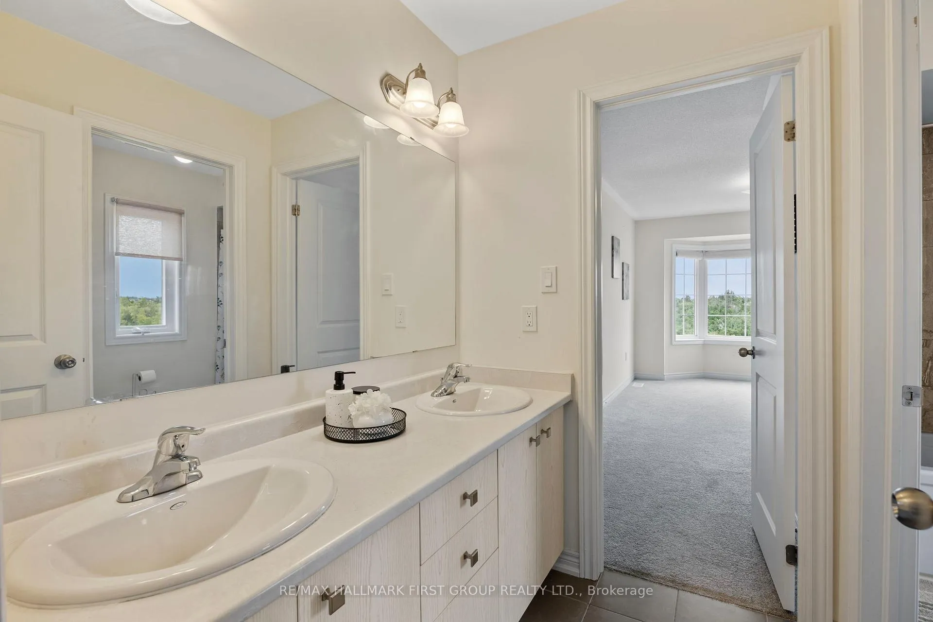 Photo 43 of 821 Steinberg Court, Peterborough, Monaghan Ward 2 — HOMEH