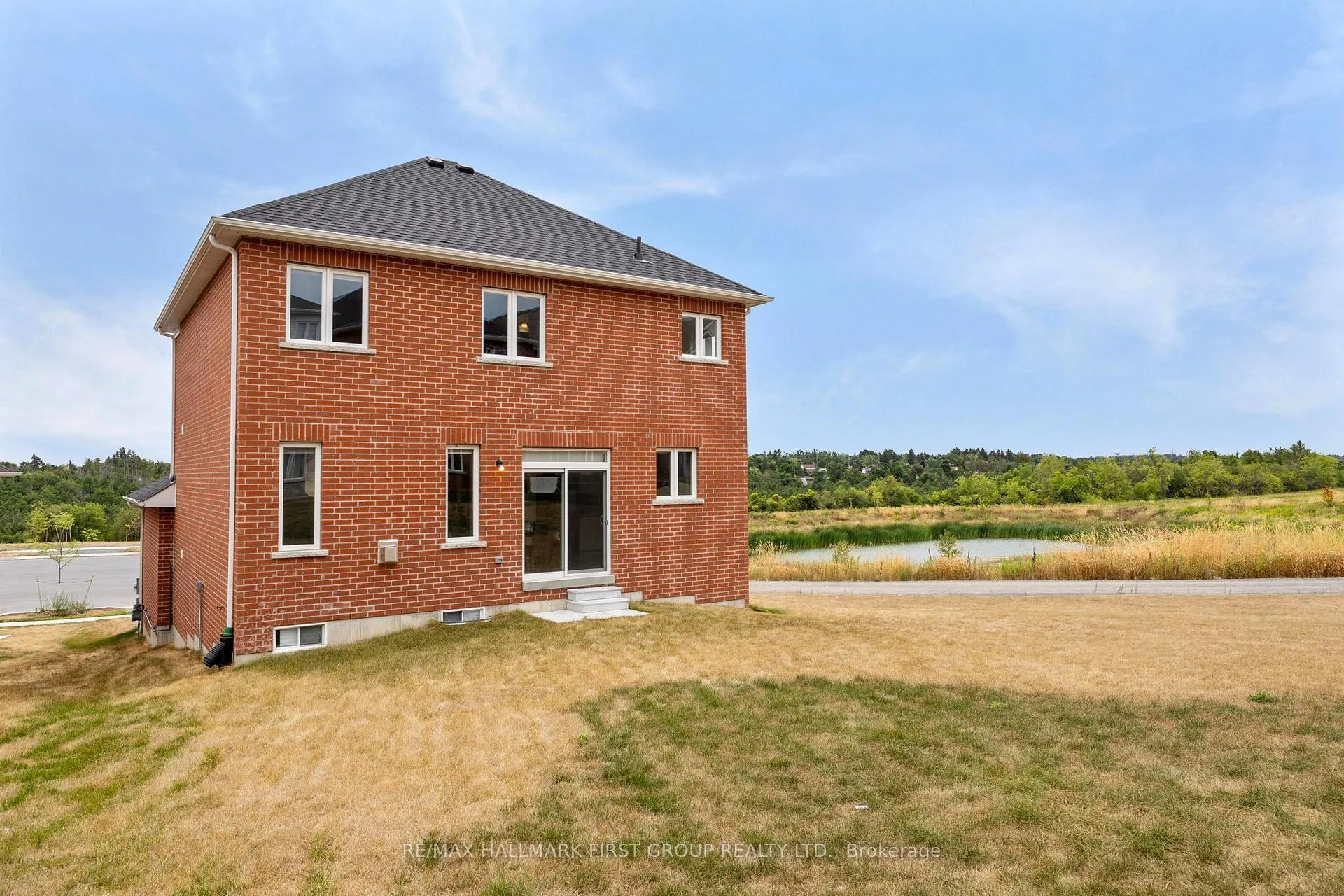 Photo 46 of 821 Steinberg Court, Peterborough, Monaghan Ward 2 — HOMEH