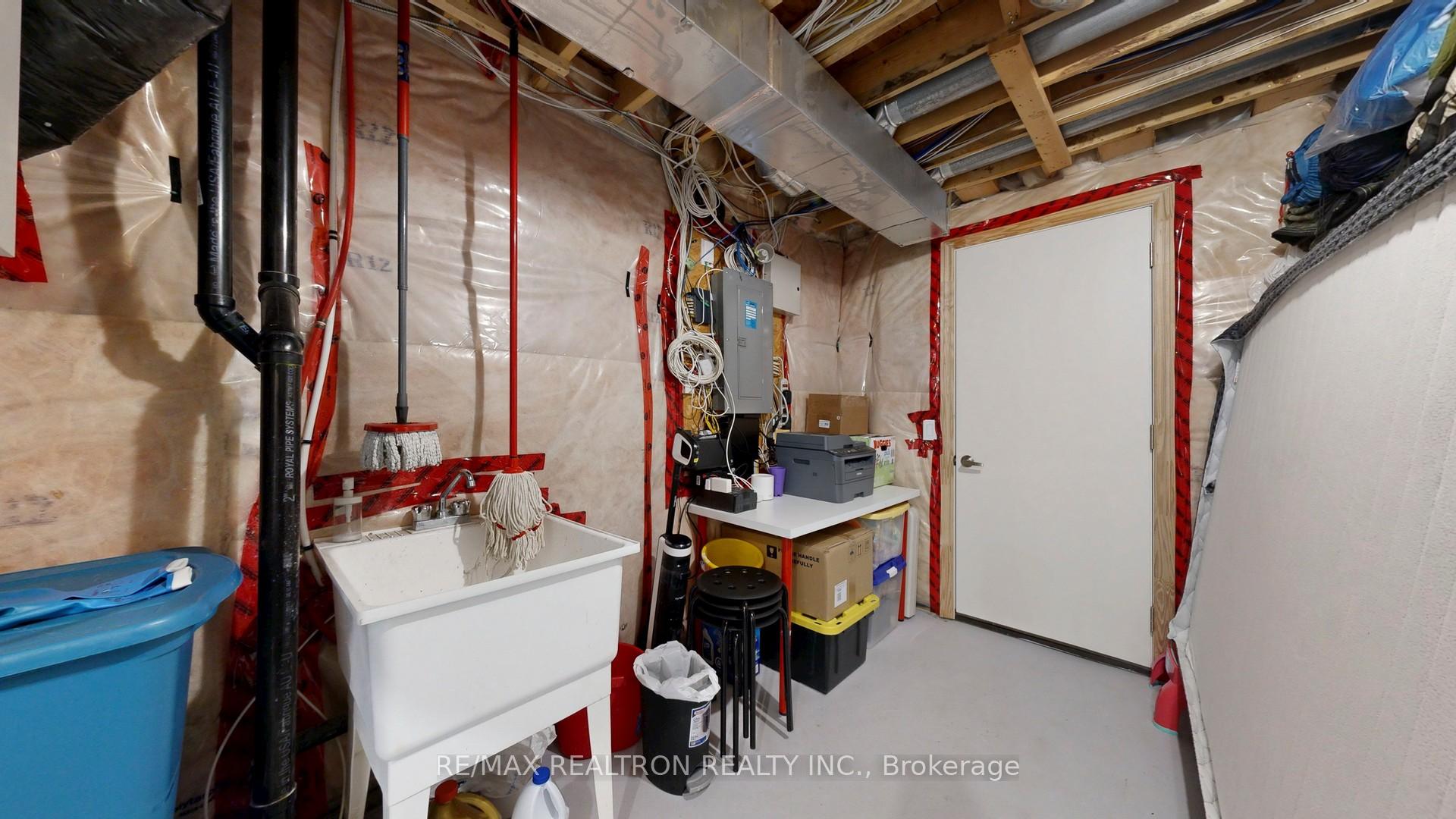 Photo 46 of 88 Memon Place, Markham, Wismer — HOMEH