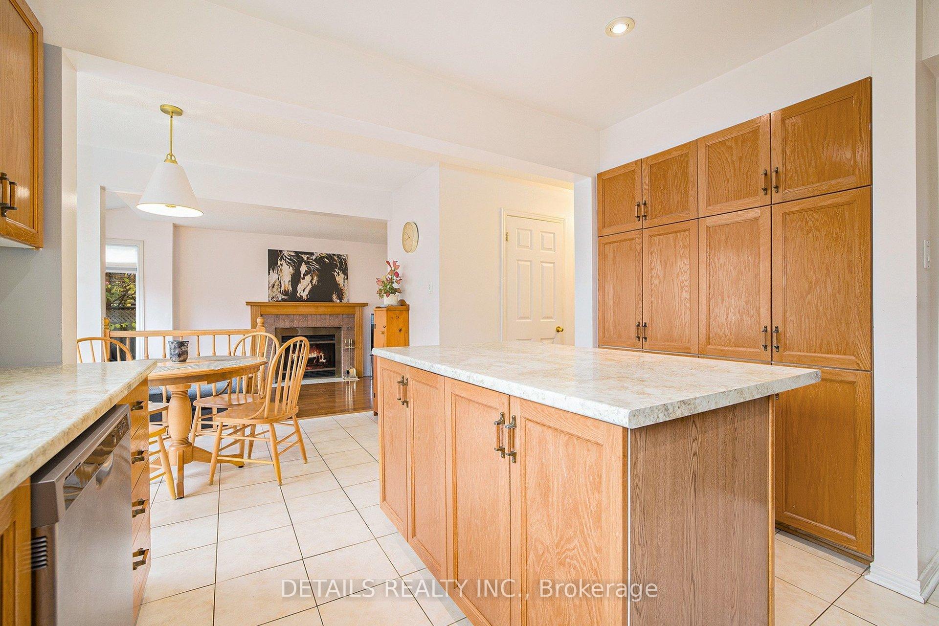 Photo 12 of 65 Willow Glen Drive, Ottawa, Kanata - Bridlewood — HOMEH