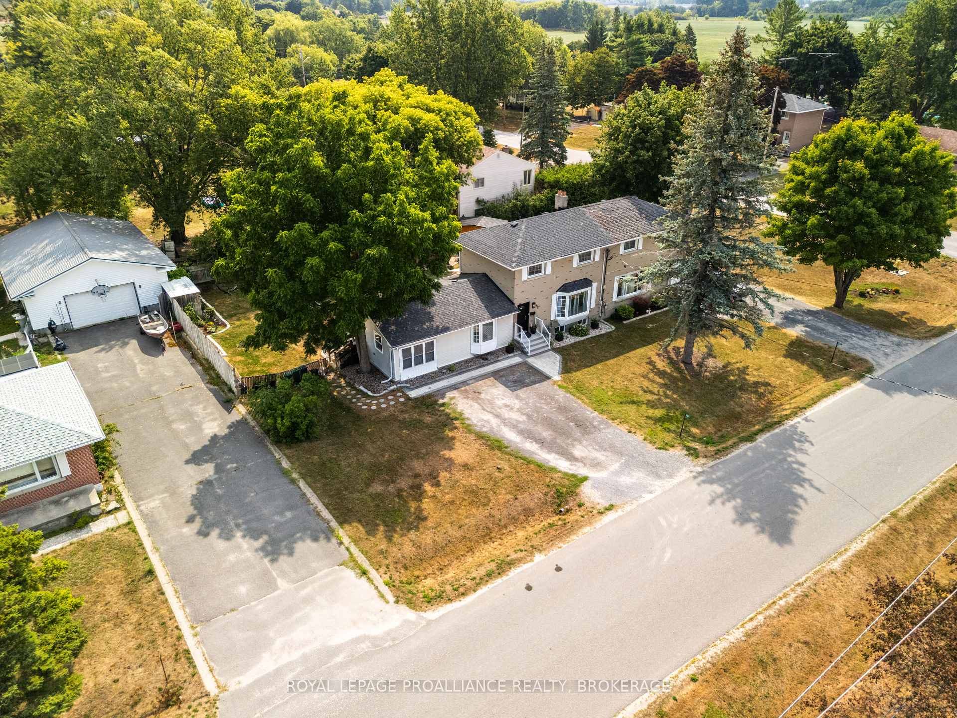 Photo 1 of 1412 Mildred Street, Kingston, City North of 401 — HOMEH