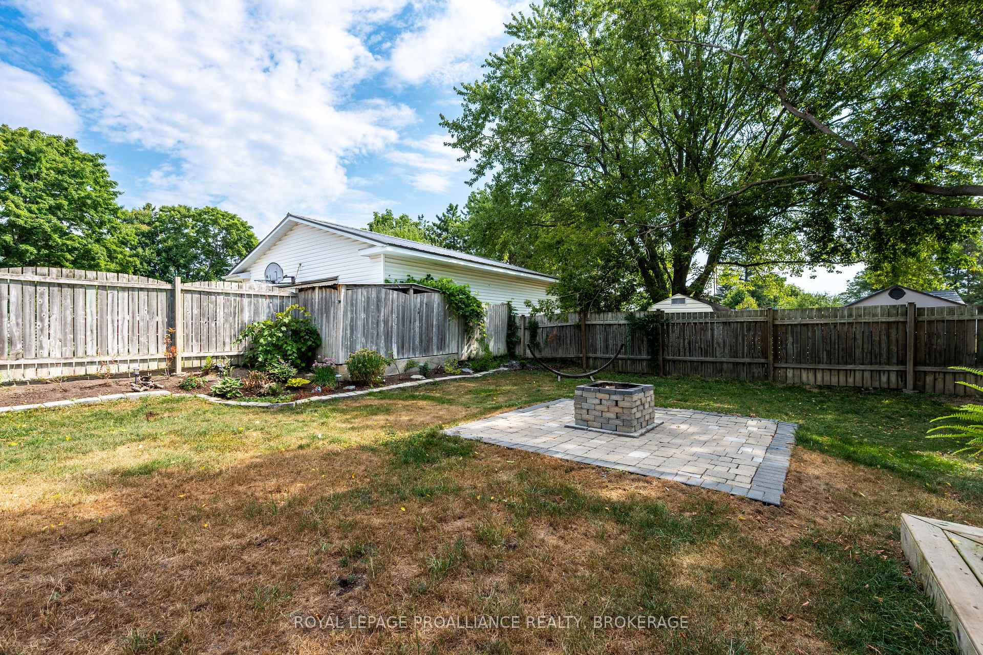 Photo 6 of 1412 Mildred Street, Kingston, City North of 401 — HOMEH