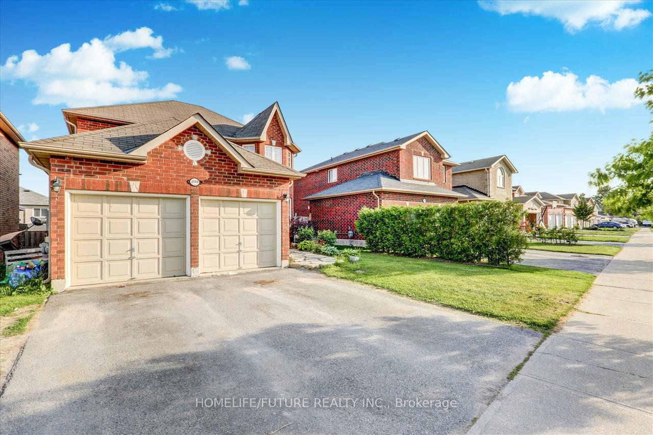 Photo 3 of 2088 Osbond Road, Innisfil, Alcona — HOMEH