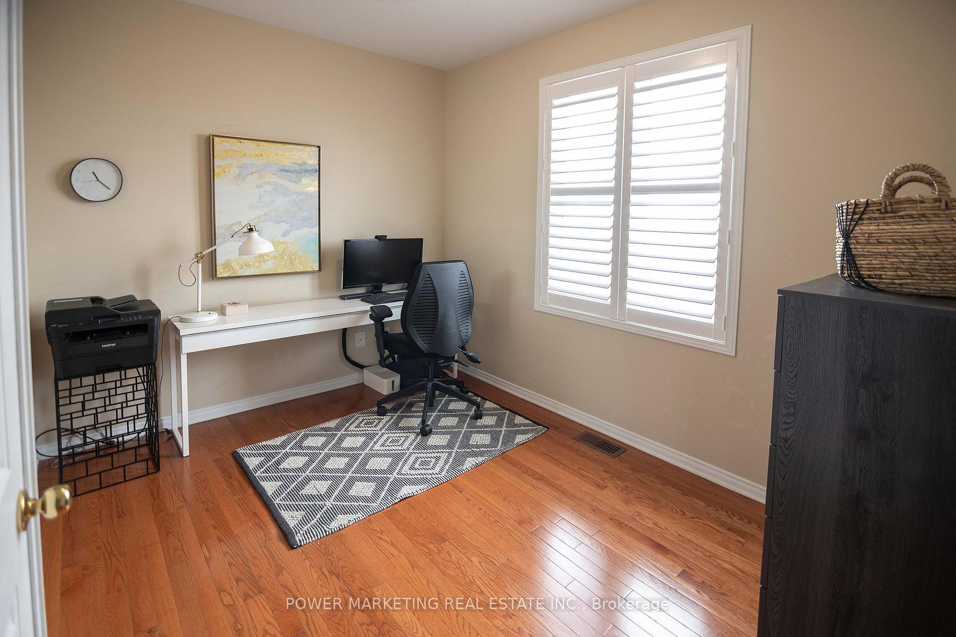 Photo 10 of 124 Strathcarron Crescent, Ottawa, Kanata - Morgan's Grant/South March — HOMEH