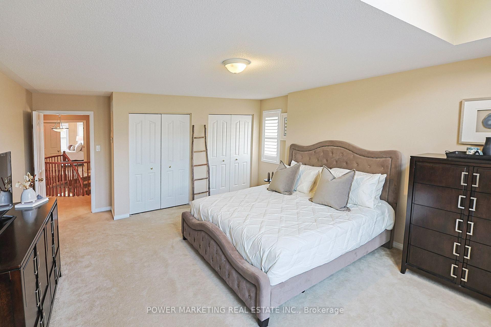 Photo 21 of 124 Strathcarron Crescent, Ottawa, Kanata - Morgan's Grant/South March — HOMEH