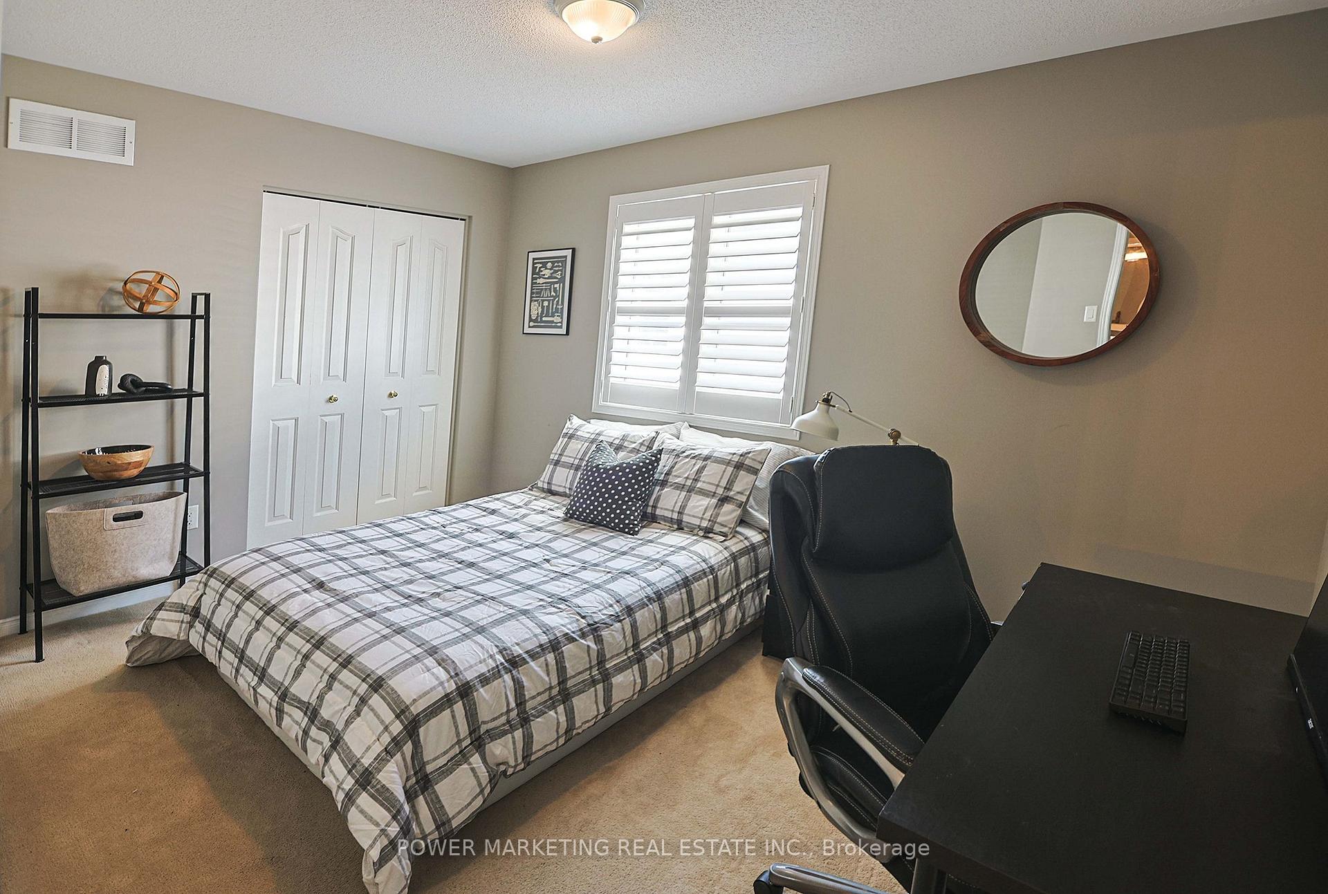 Photo 23 of 124 Strathcarron Crescent, Ottawa, Kanata - Morgan's Grant/South March — HOMEH