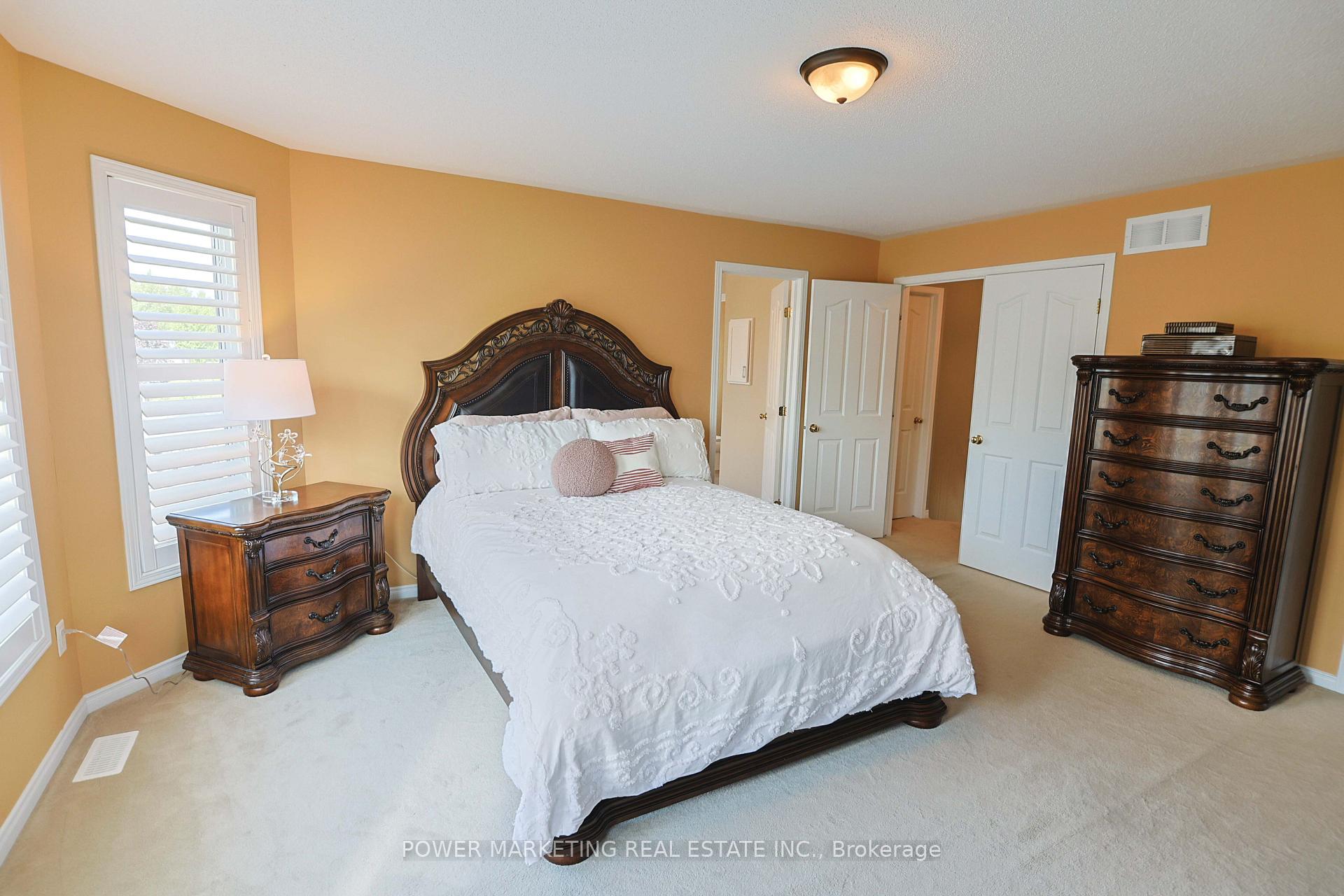 Photo 27 of 124 Strathcarron Crescent, Ottawa, Kanata - Morgan's Grant/South March — HOMEH