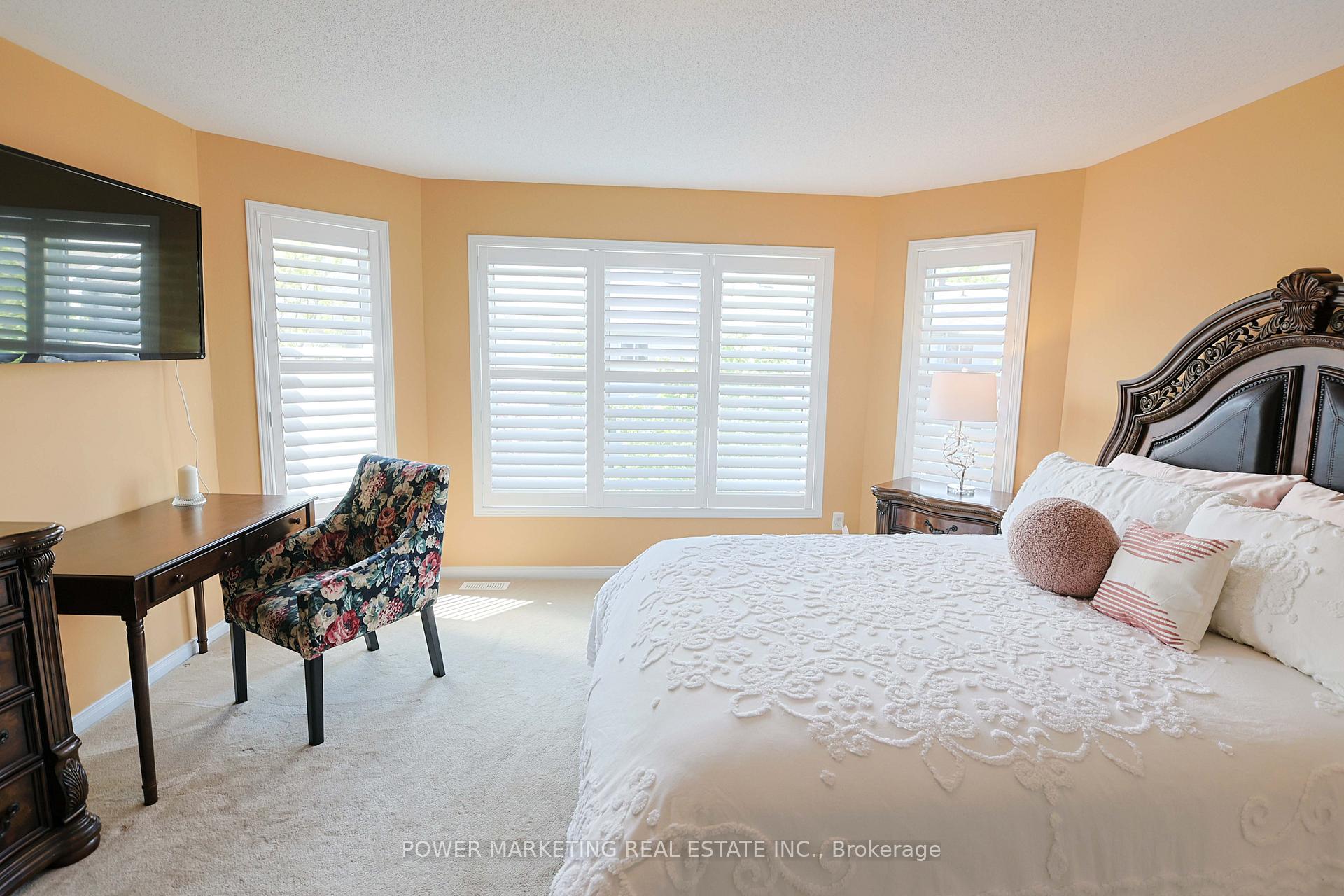 Photo 28 of 124 Strathcarron Crescent, Ottawa, Kanata - Morgan's Grant/South March — HOMEH