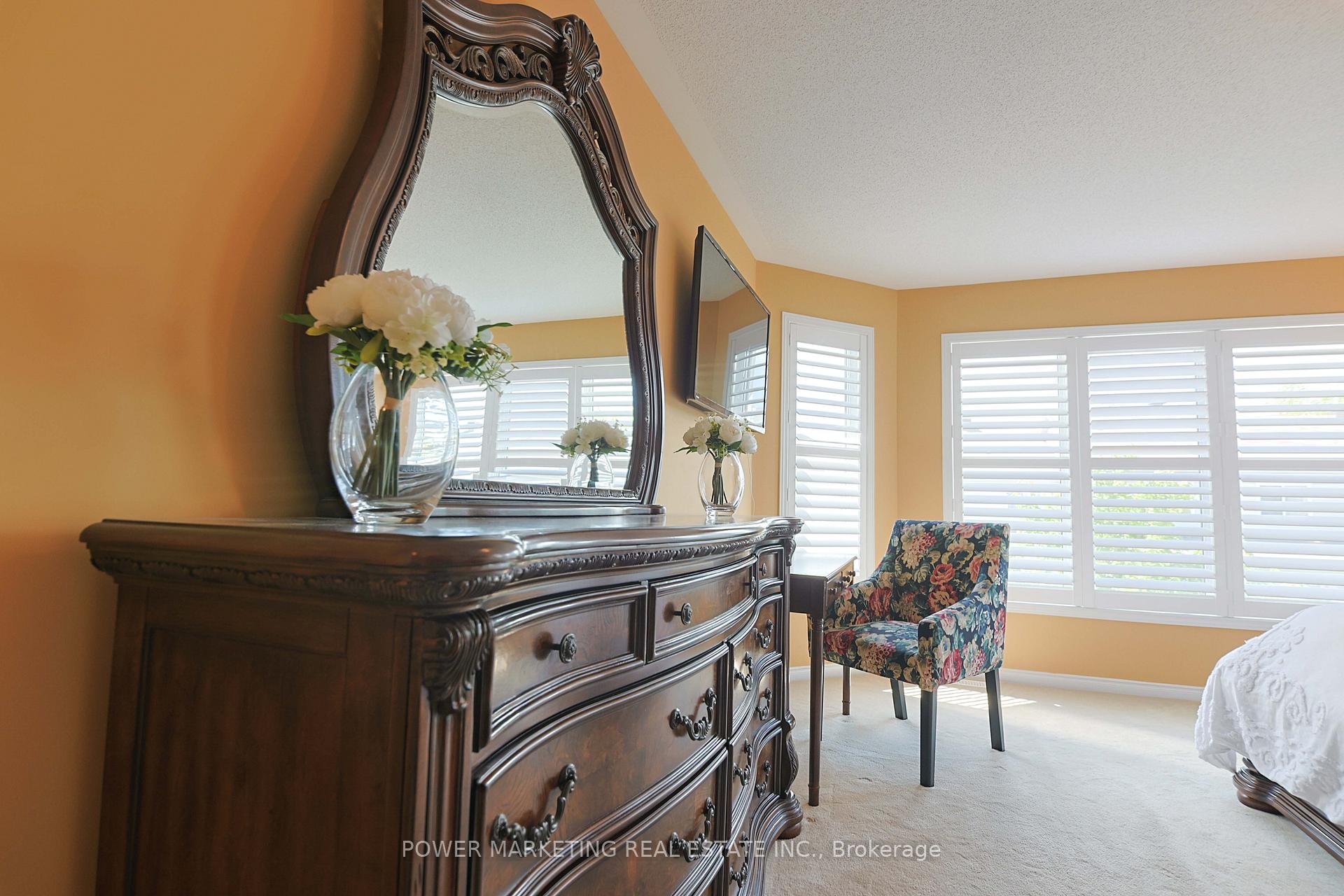 Photo 29 of 124 Strathcarron Crescent, Ottawa, Kanata - Morgan's Grant/South March — HOMEH