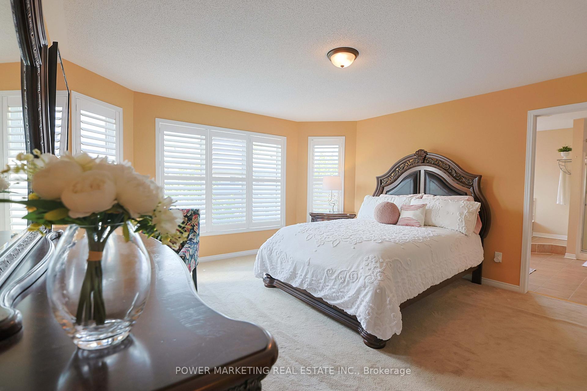 Photo 30 of 124 Strathcarron Crescent, Ottawa, Kanata - Morgan's Grant/South March — HOMEH