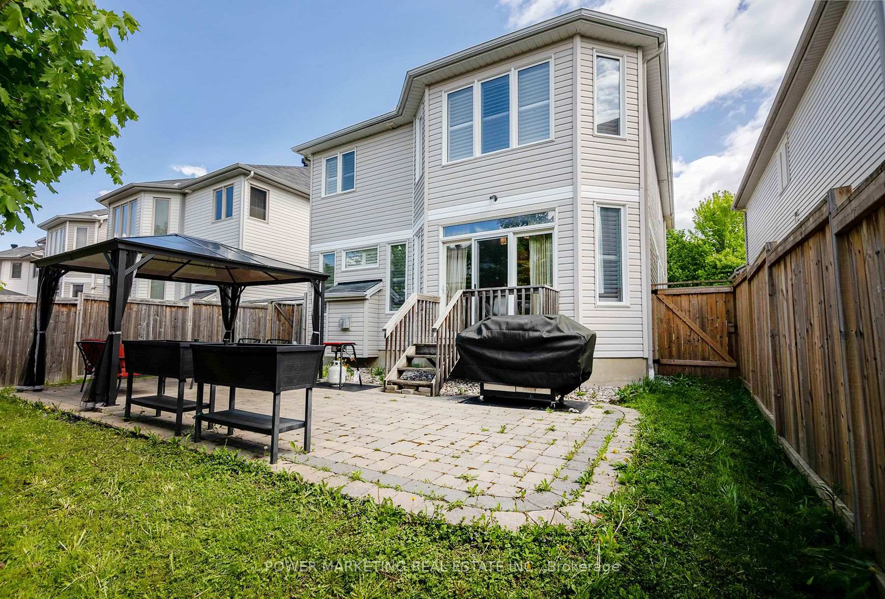 Photo 39 of 124 Strathcarron Crescent, Ottawa, Kanata - Morgan's Grant/South March — HOMEH