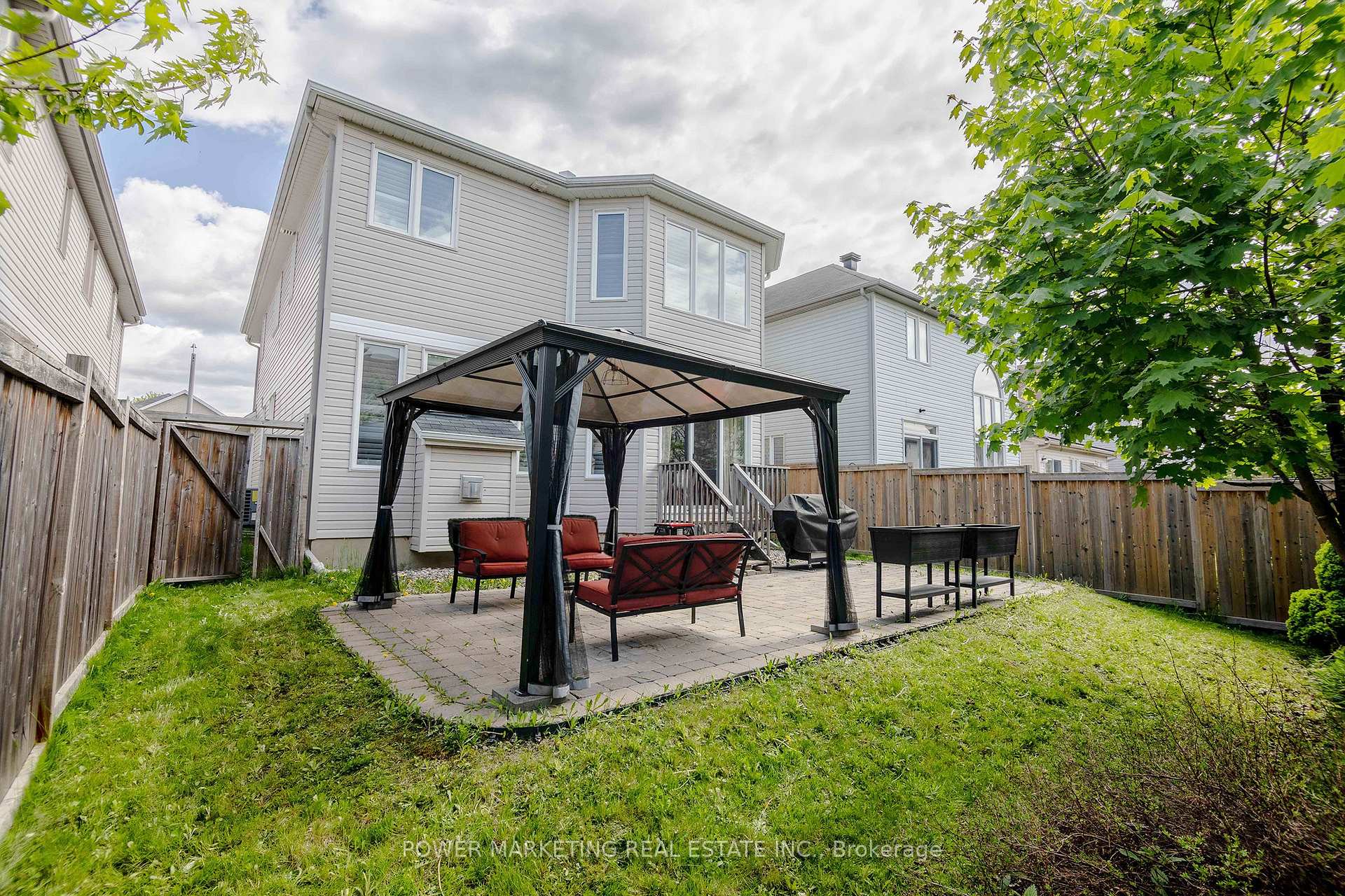 Photo 41 of 124 Strathcarron Crescent, Ottawa, Kanata - Morgan's Grant/South March — HOMEH