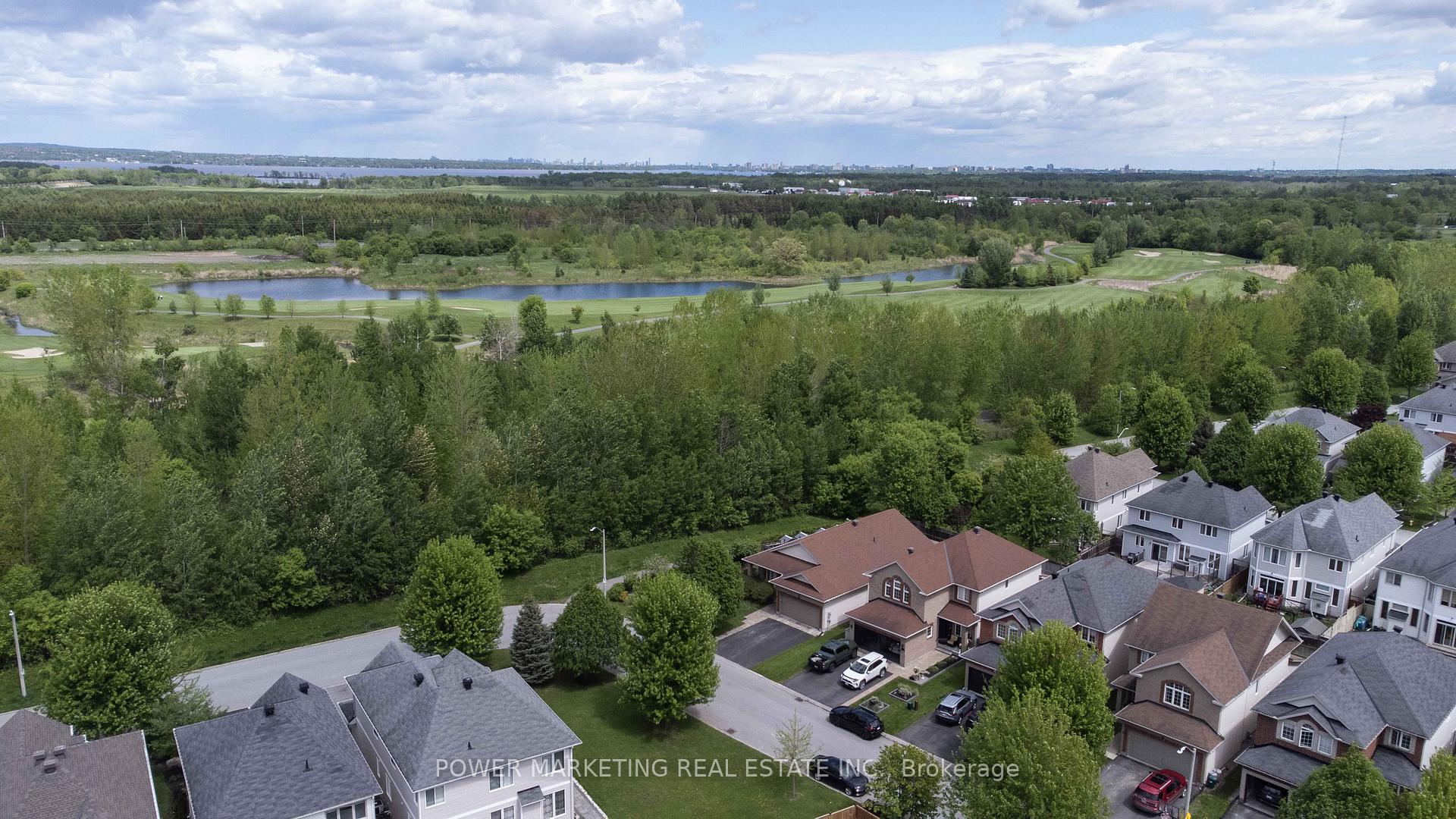Photo 46 of 124 Strathcarron Crescent, Ottawa, Kanata - Morgan's Grant/South March — HOMEH