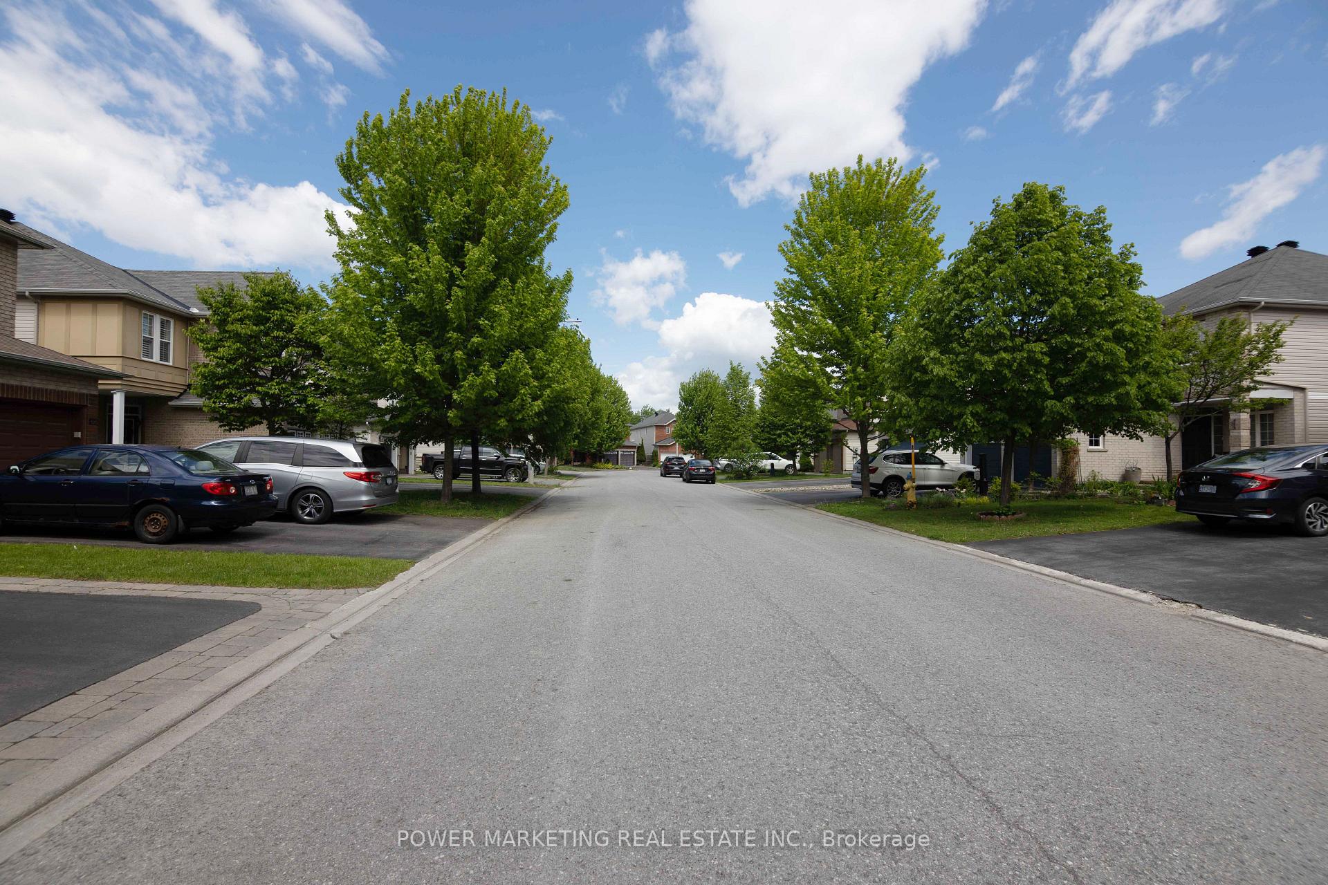 Photo 50 of 124 Strathcarron Crescent, Ottawa, Kanata - Morgan's Grant/South March — HOMEH