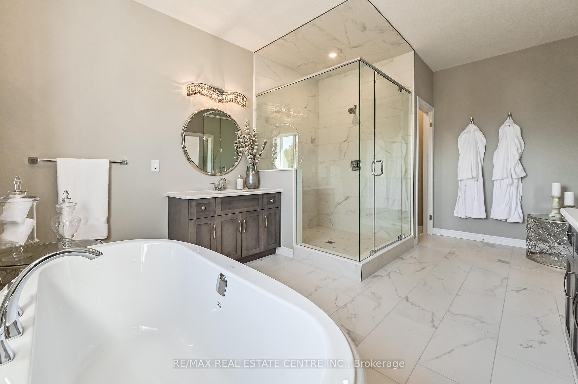 Photo 20 of 23 Spachman Street, Kitchener — HOMEH