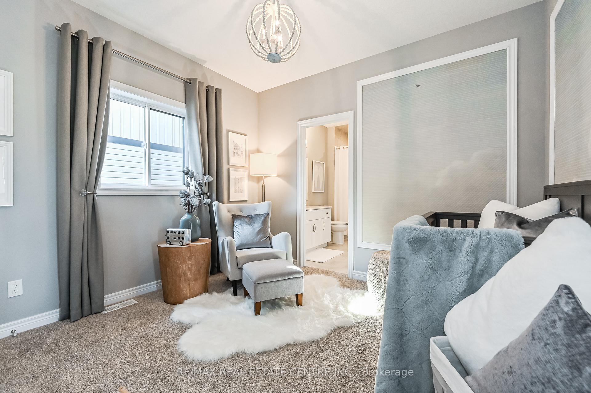Photo 26 of 23 Spachman Street, Kitchener — HOMEH