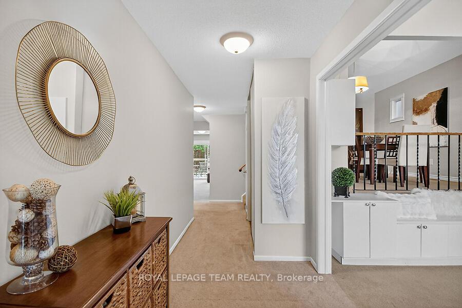 Photo 5 of 9 Riding Way, Ottawa, Kanata - Bridlewood — HOMEH